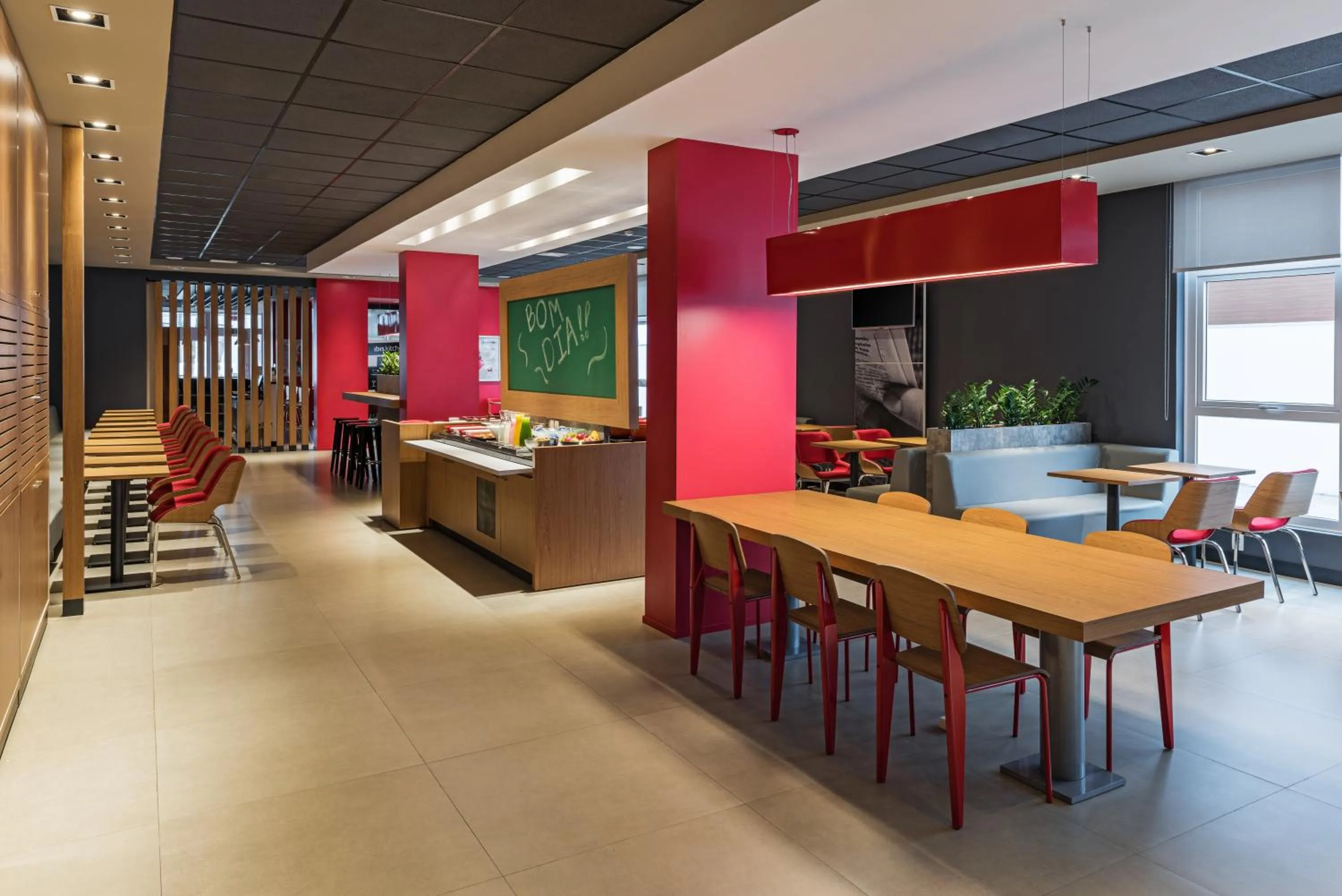 Restaurant/places to eat in ibis Chapeco