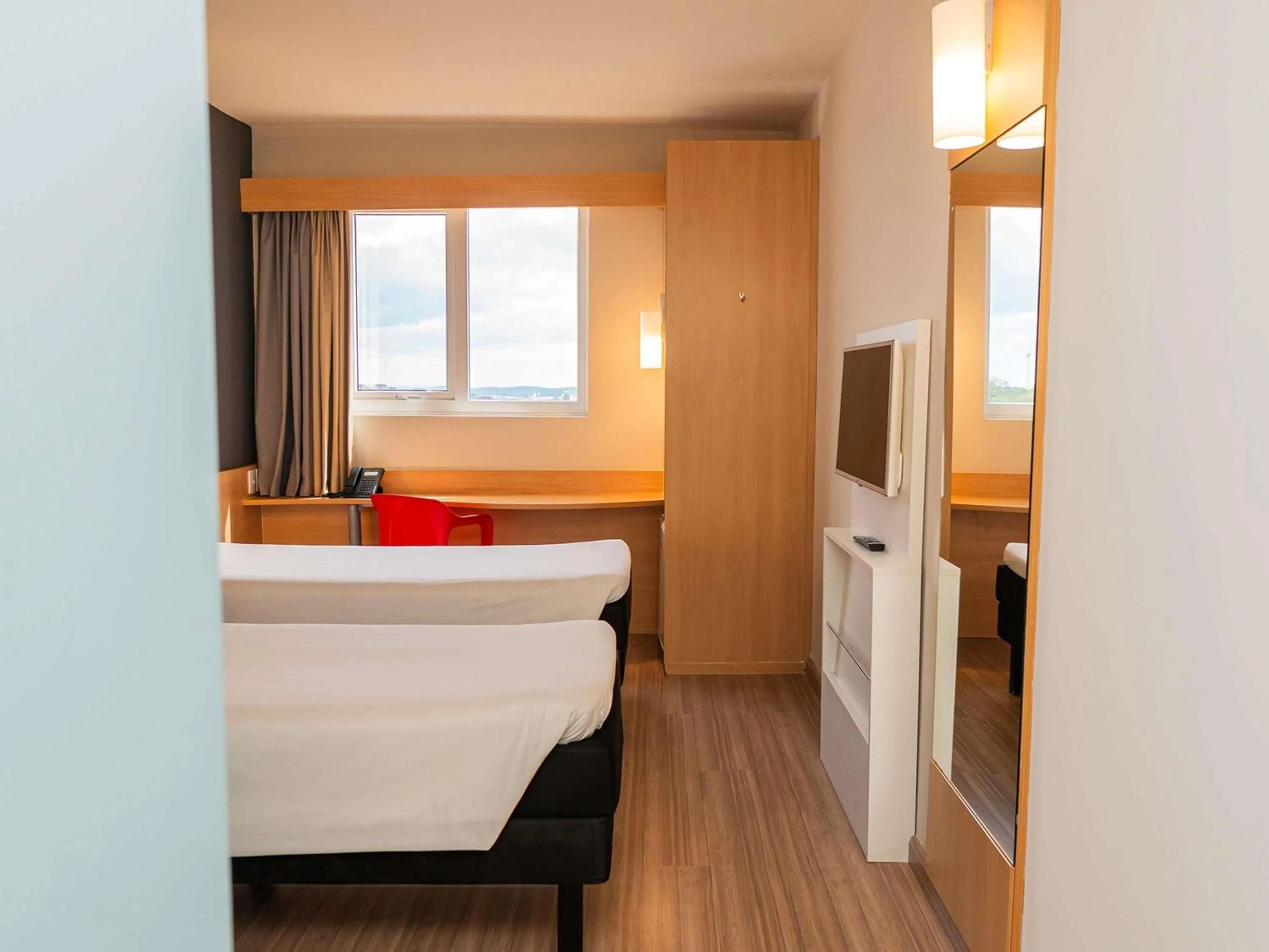 Bedroom, Bed in ibis Chapeco