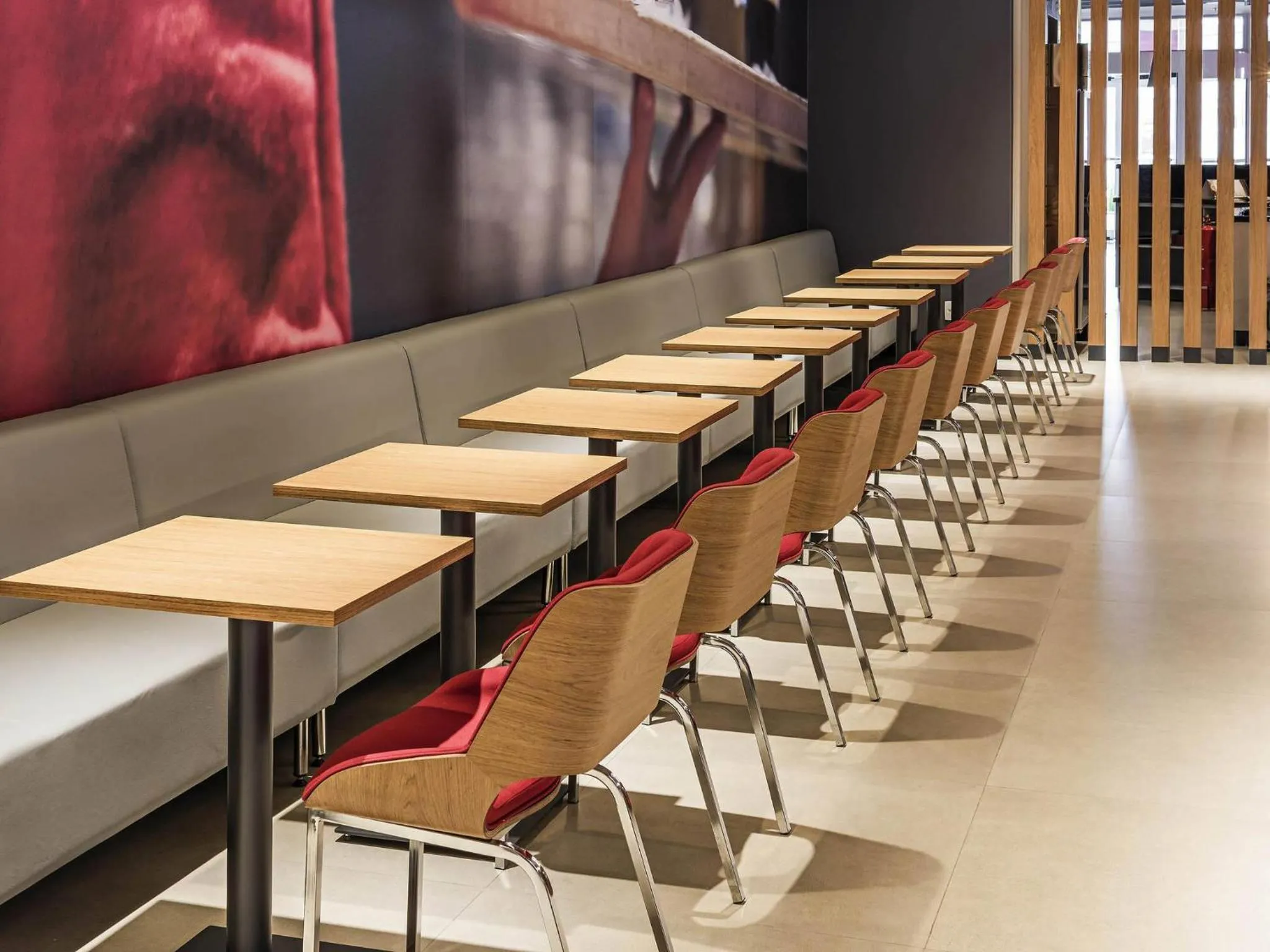 Restaurant/places to eat in ibis Chapeco