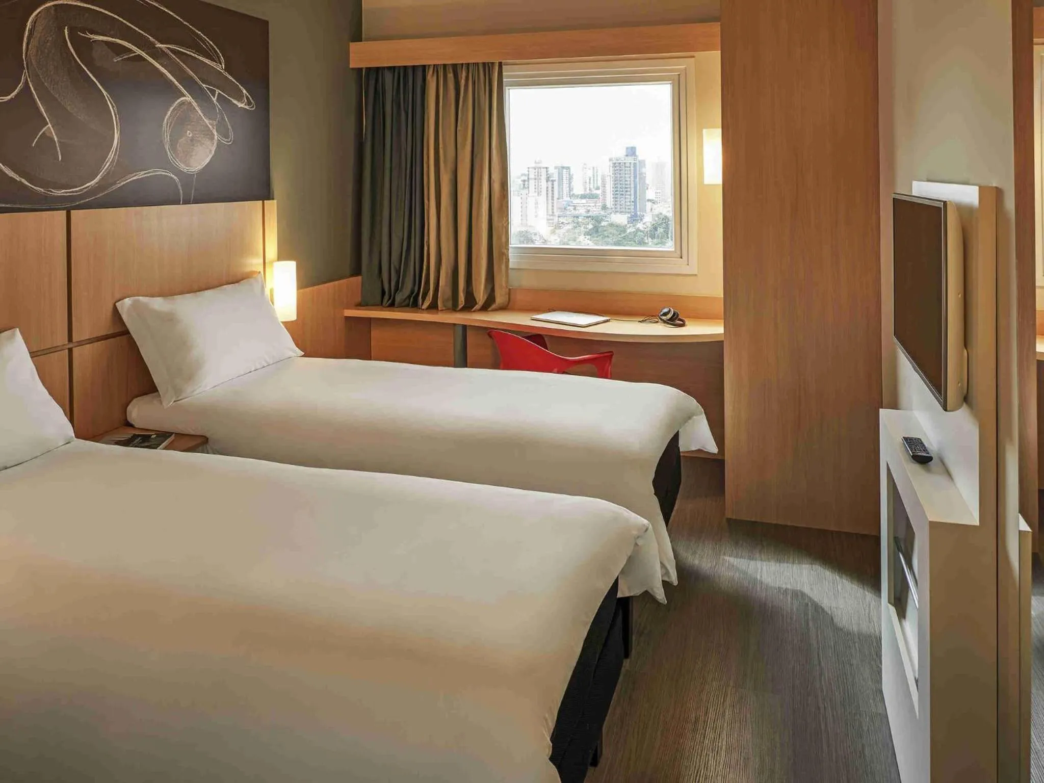 Bedroom, Bed in ibis Jundiai Shopping