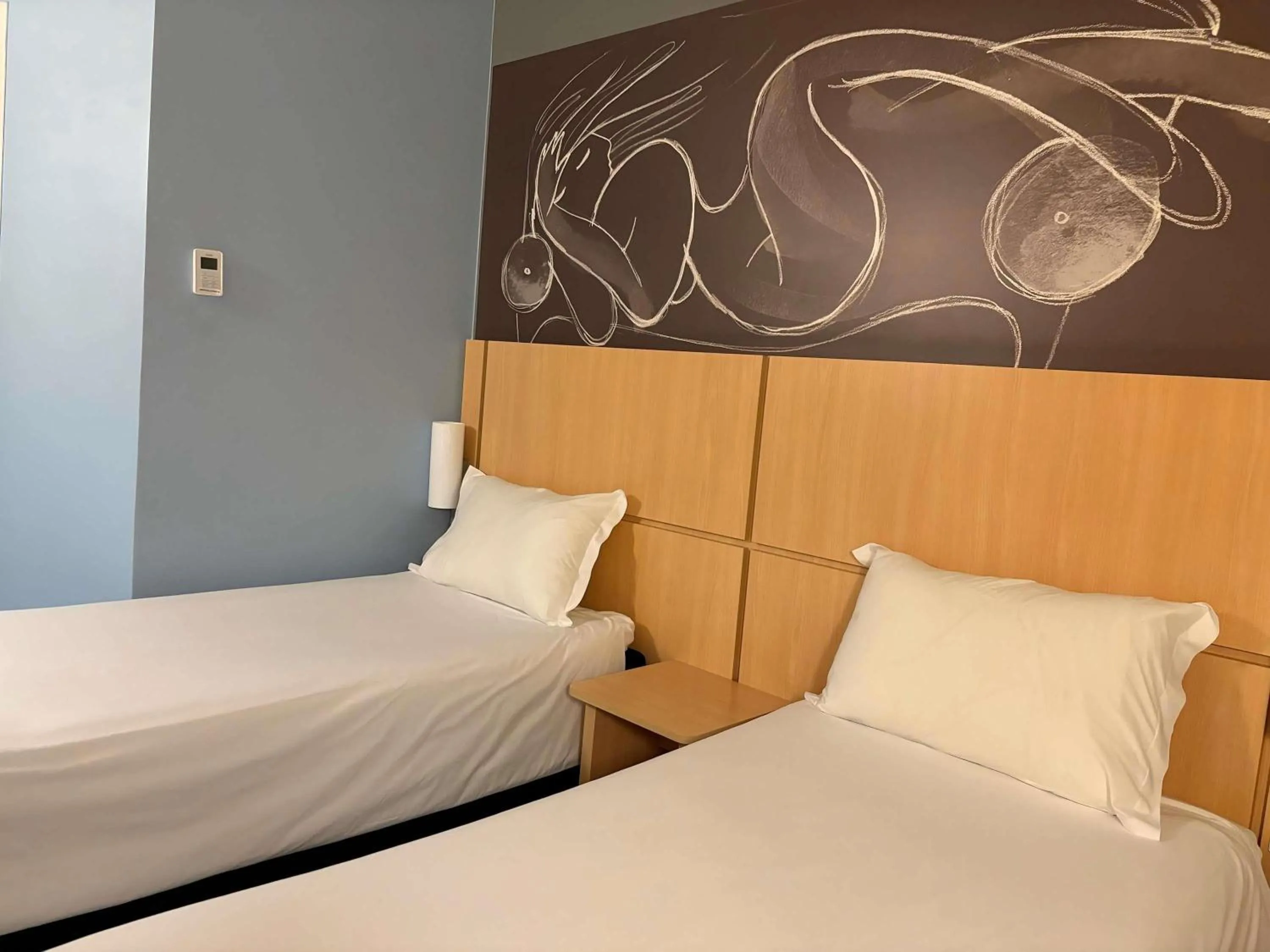 Bedroom, Bed in ibis Jundiai Shopping