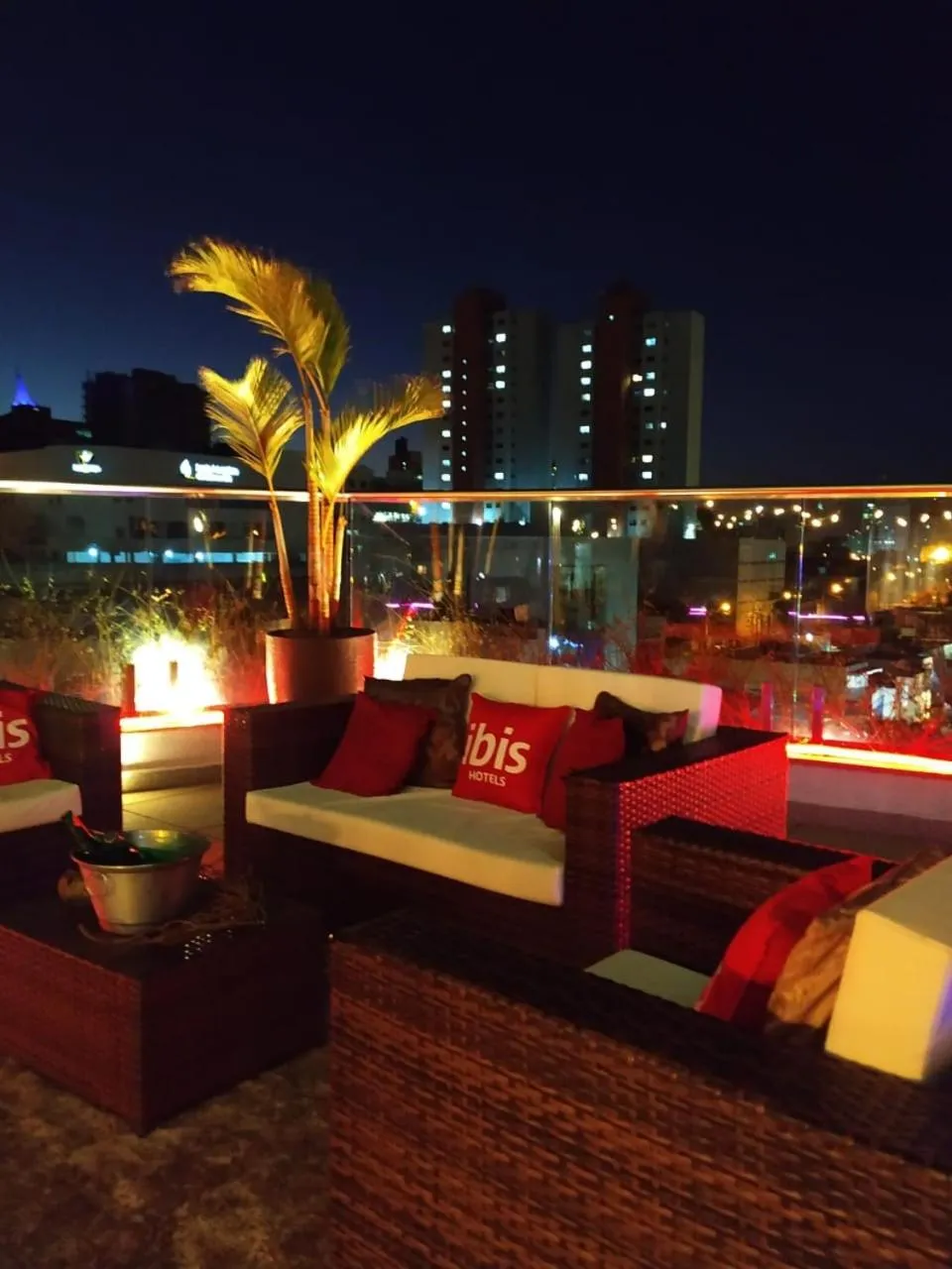 Property building in ibis Jundiai Shopping