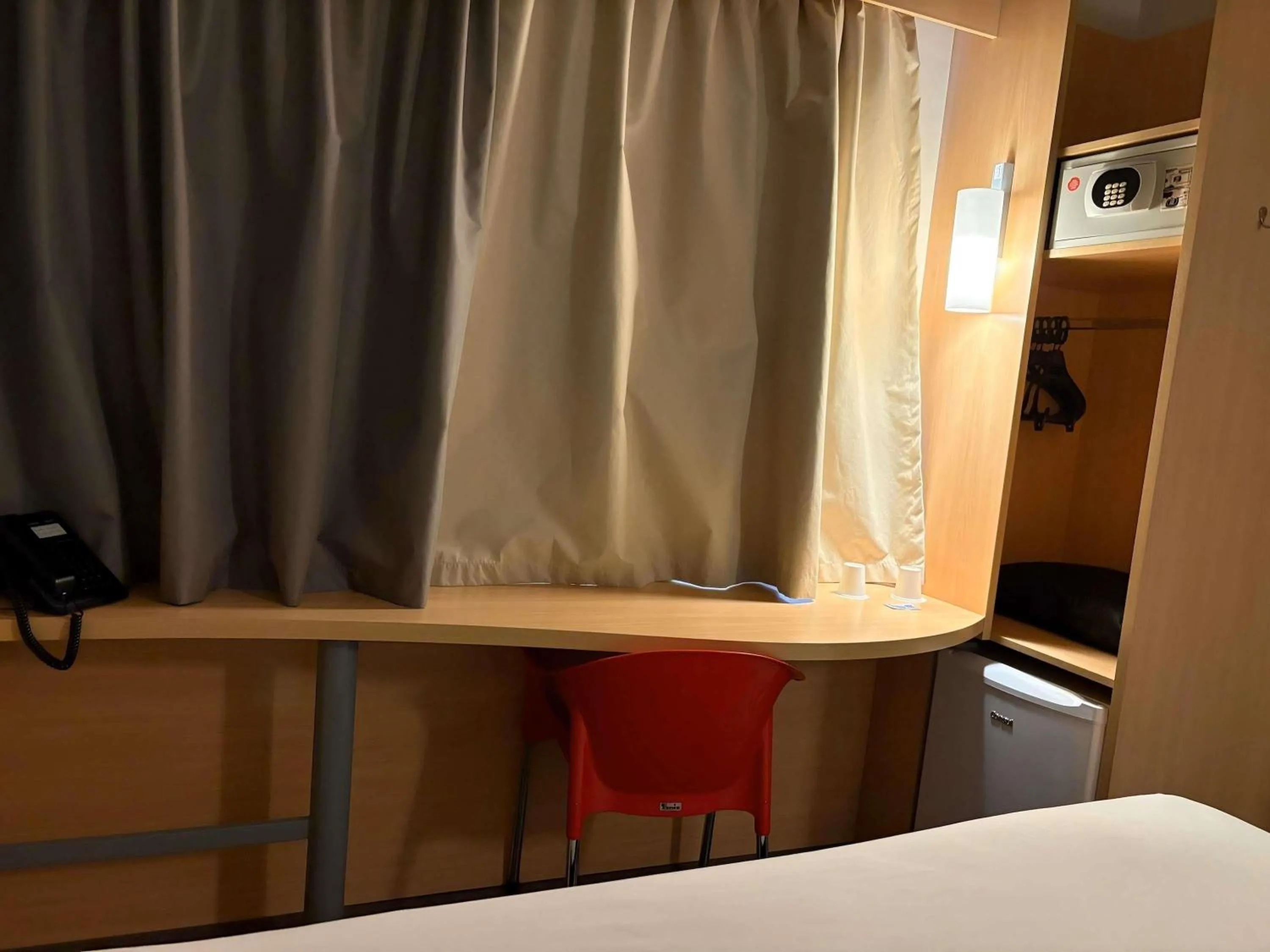 Bedroom, Bed in ibis Jundiai Shopping