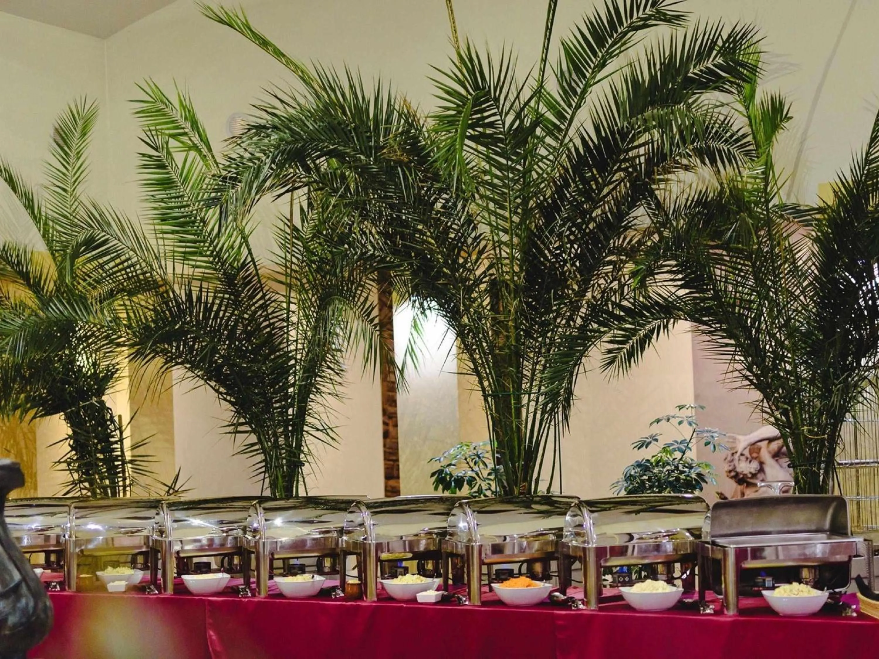 wedding in Ibis Styles Gniezno Stare Miasto