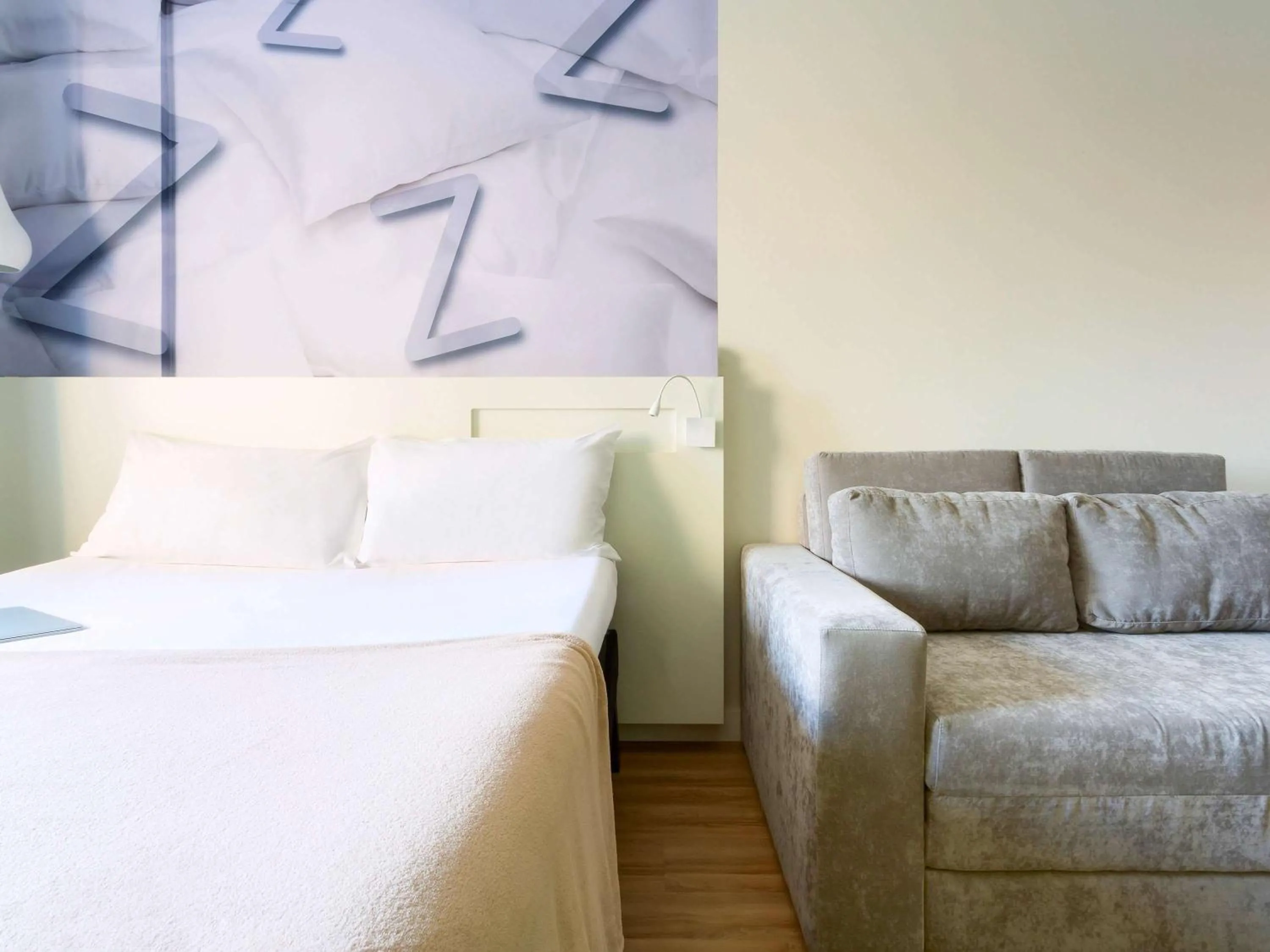 Property building, Bed in ibis Styles Sao Paulo Barra Funda