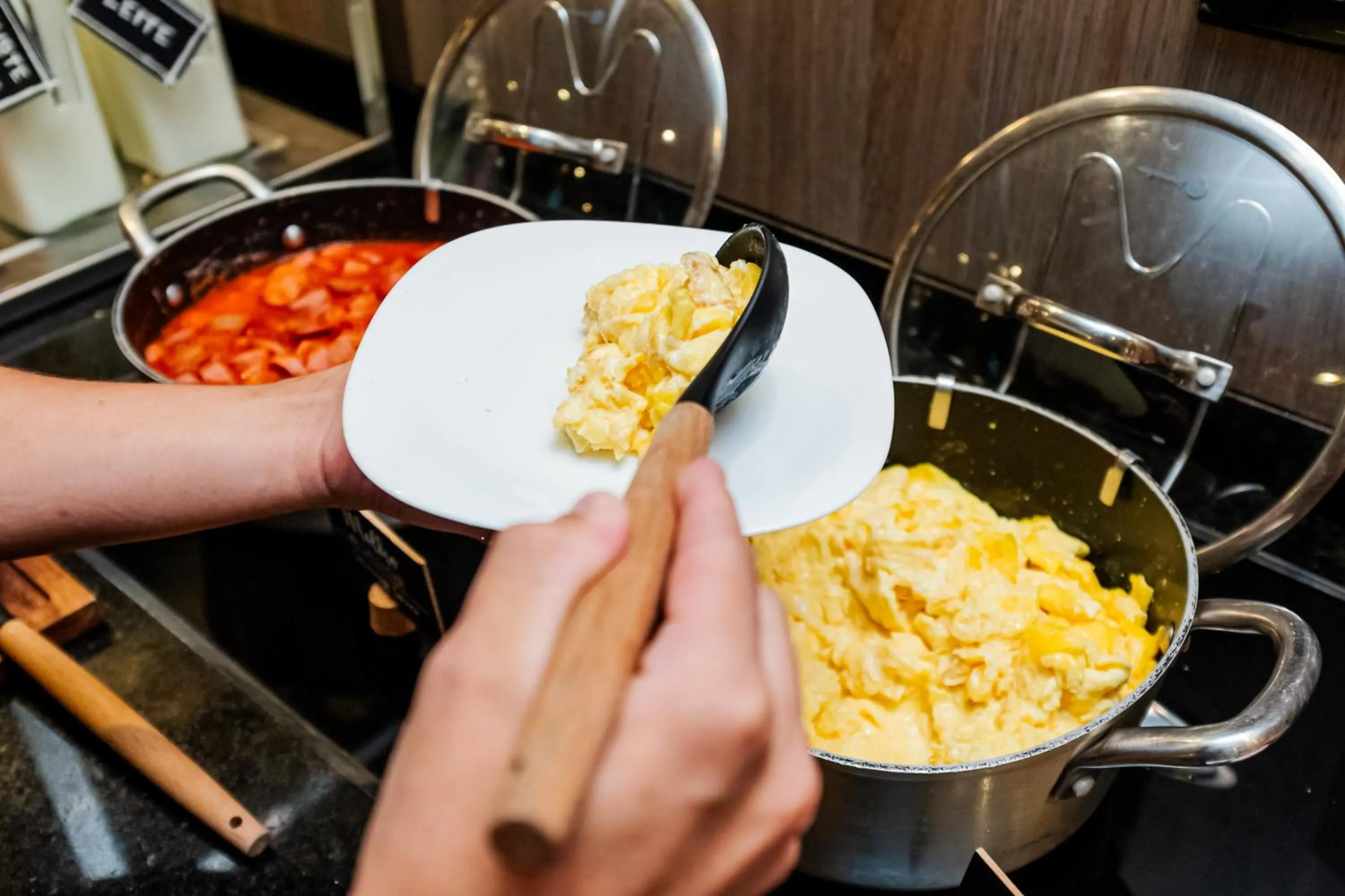 Breakfast in ibis Porto Alegre Moinhos de Vento