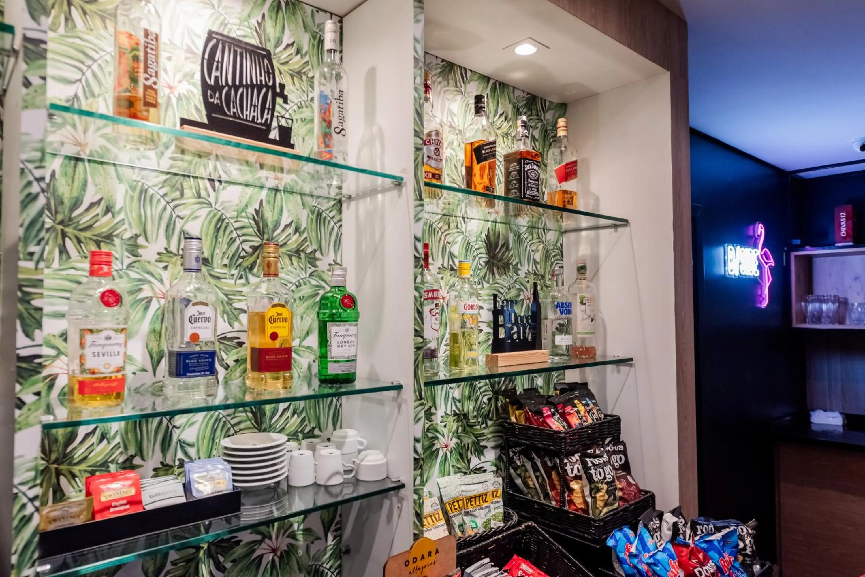 Lounge or bar in ibis Porto Alegre Moinhos de Vento