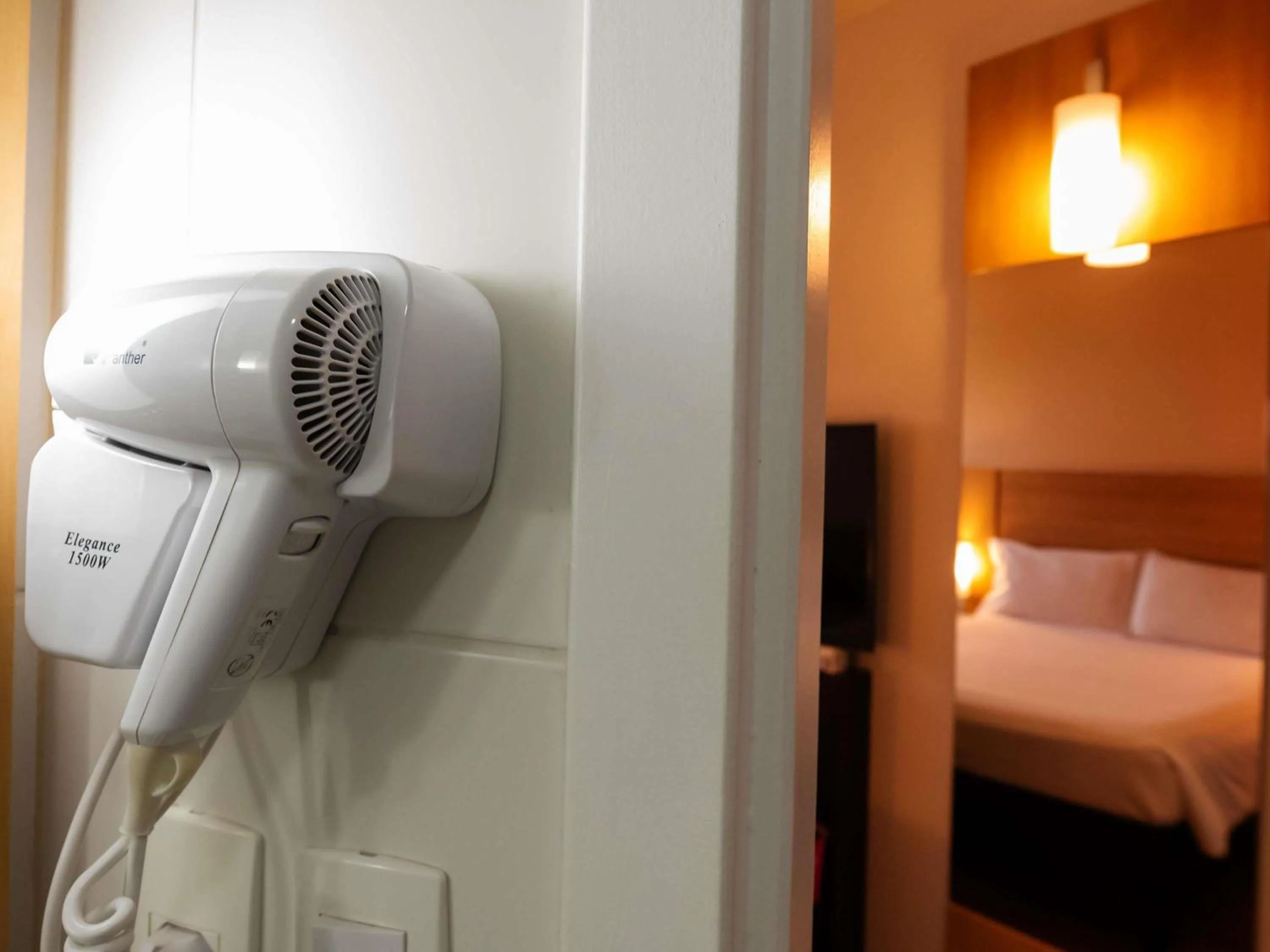 Bedroom, Bed in ibis Porto Alegre Moinhos de Vento