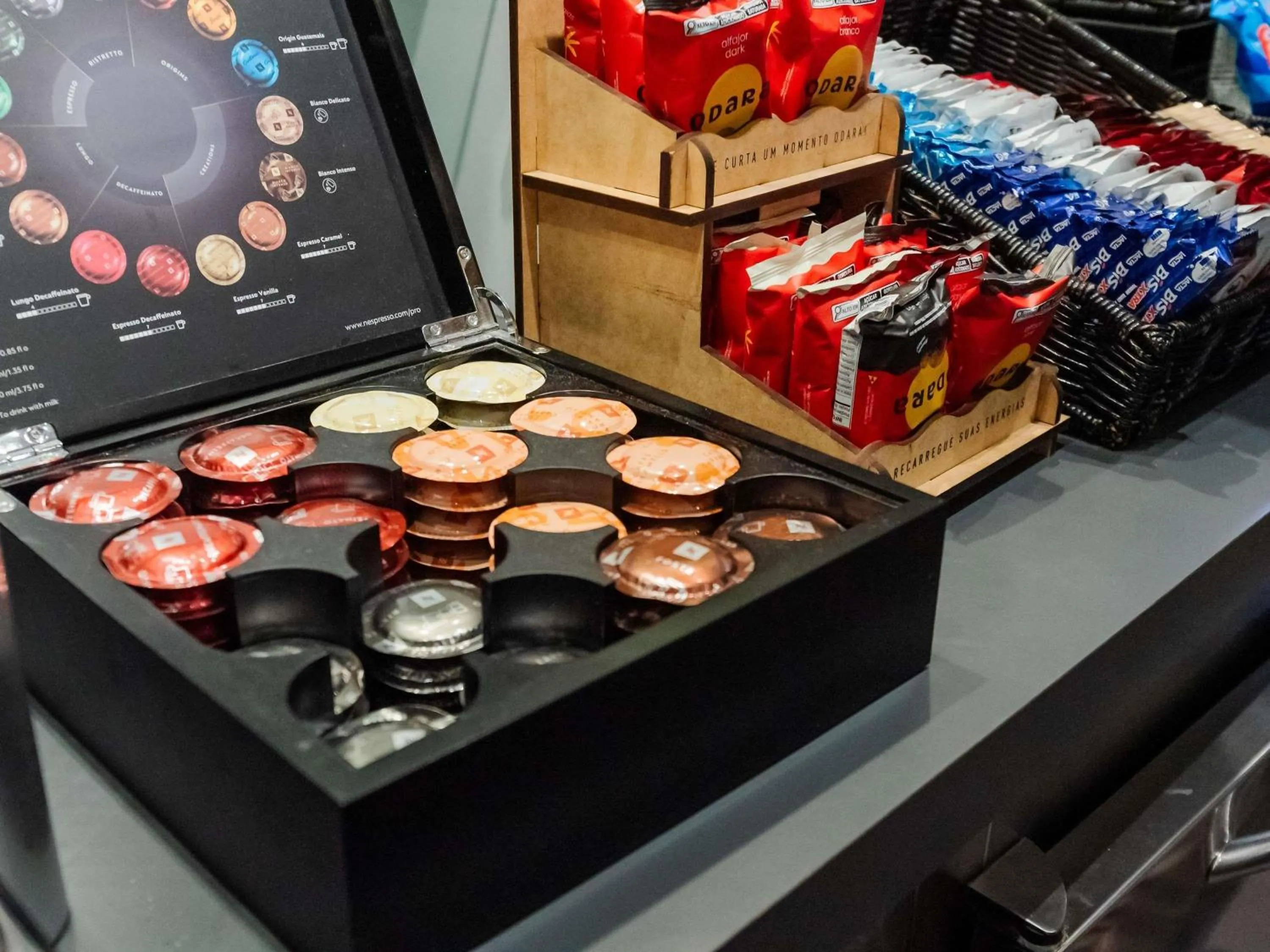 Lounge or bar in ibis Porto Alegre Moinhos de Vento