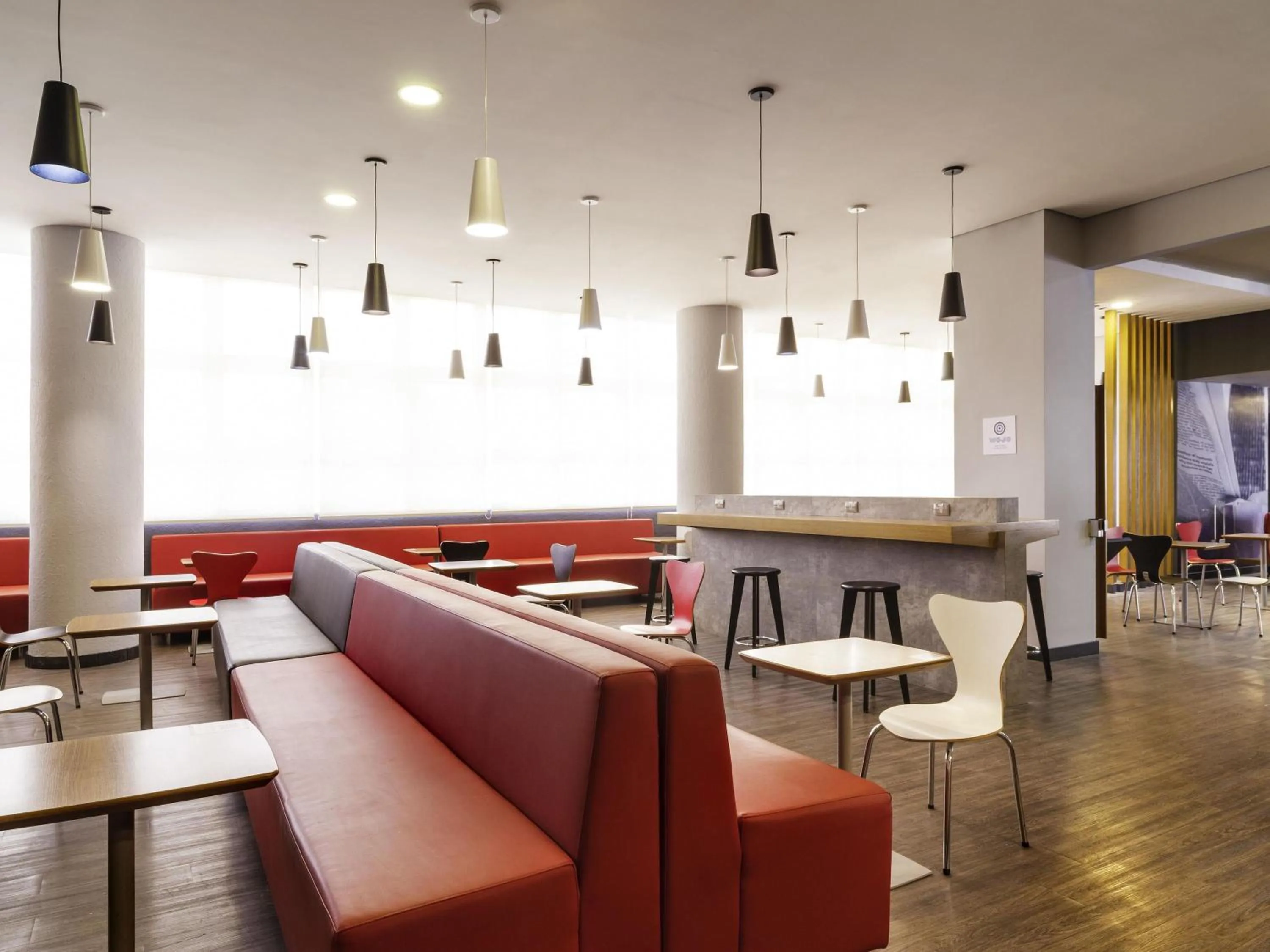 Restaurant/places to eat in ibis Sao Jose dos Campos Dutra