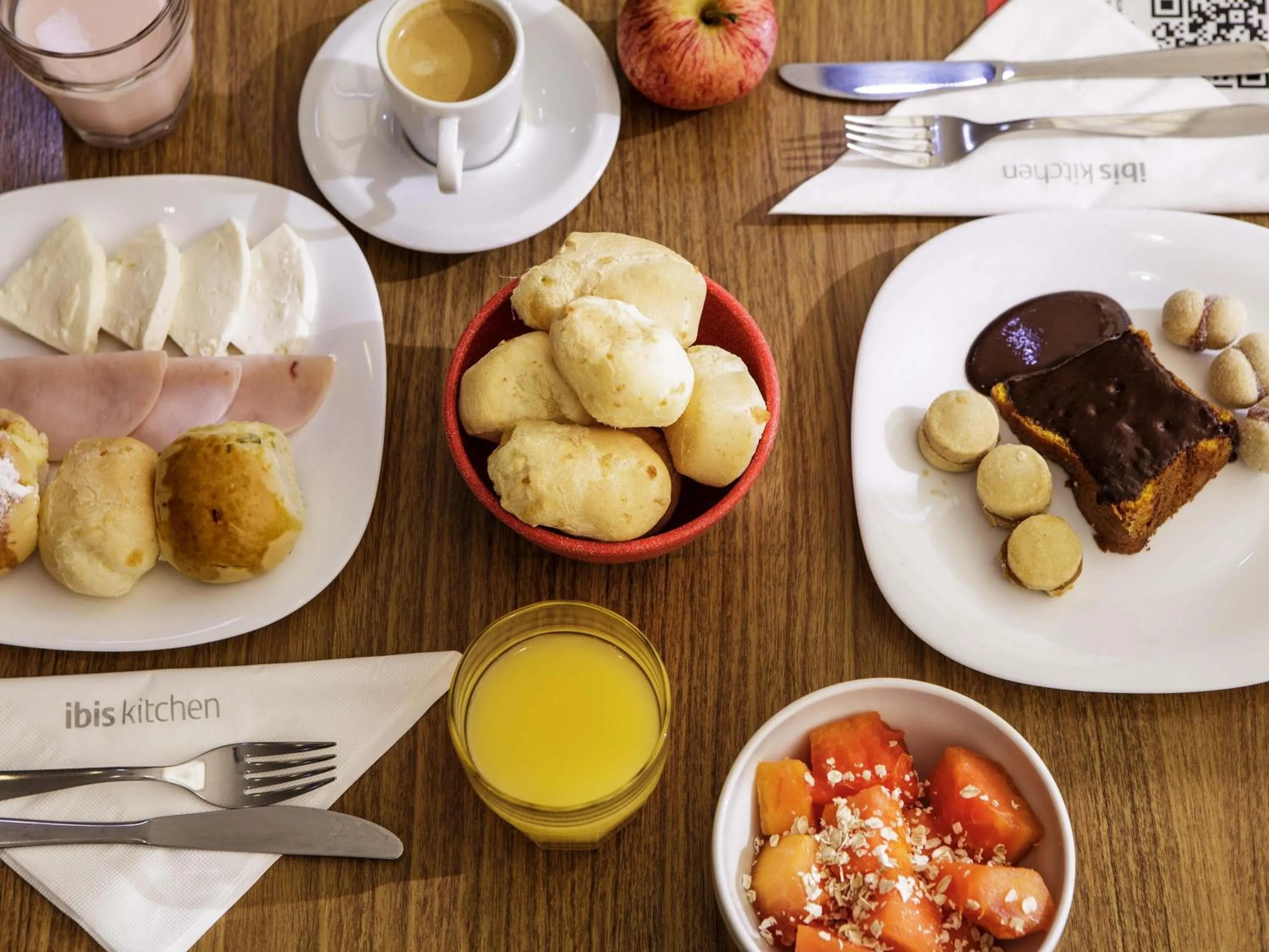 Restaurant/places to eat in ibis Sao Jose dos Campos Dutra