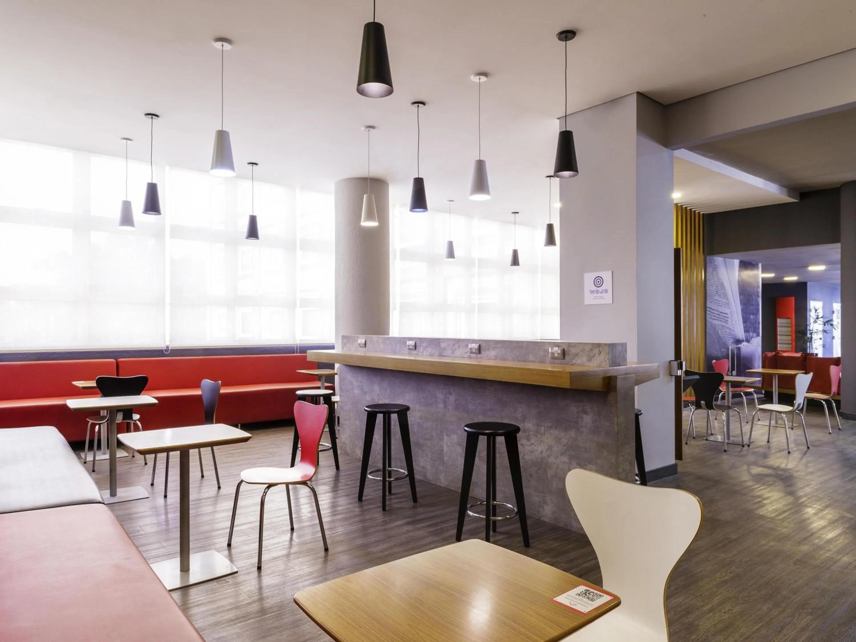 Restaurant/places to eat in ibis Sao Jose dos Campos Dutra