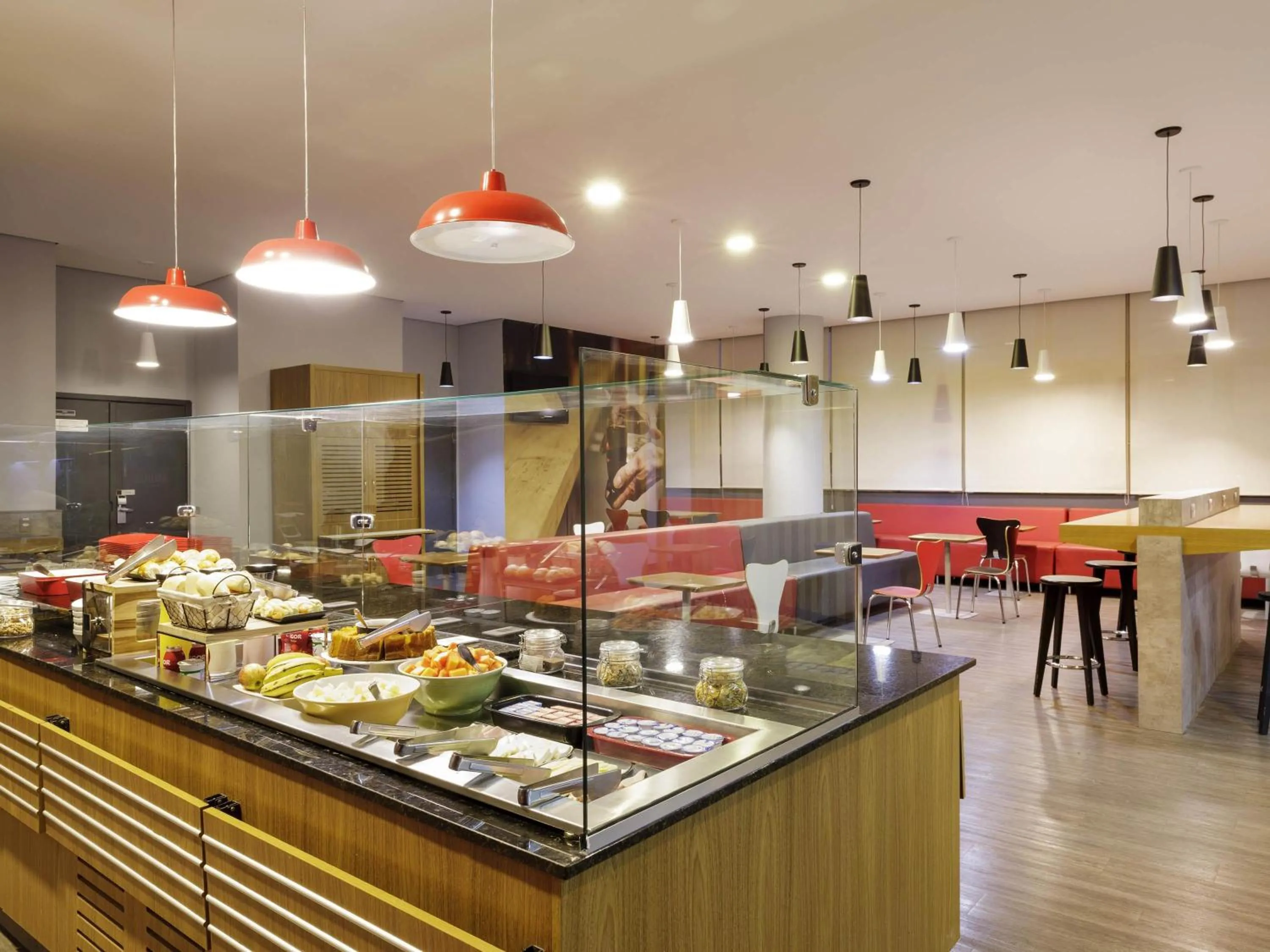 Restaurant/places to eat in ibis Sao Jose dos Campos Dutra