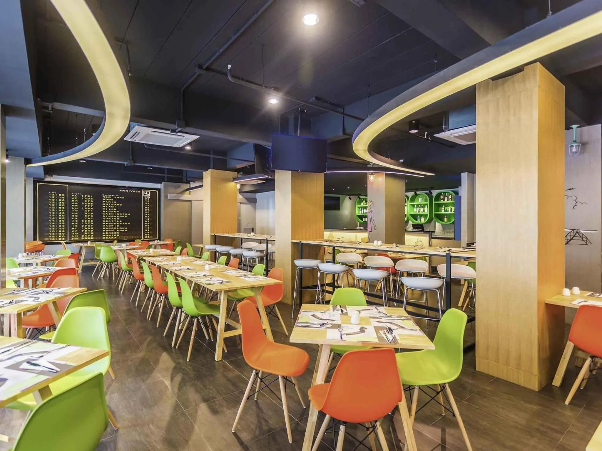 Restaurant/places to eat in Ibis Styles Bangkok Sukhumvit 50