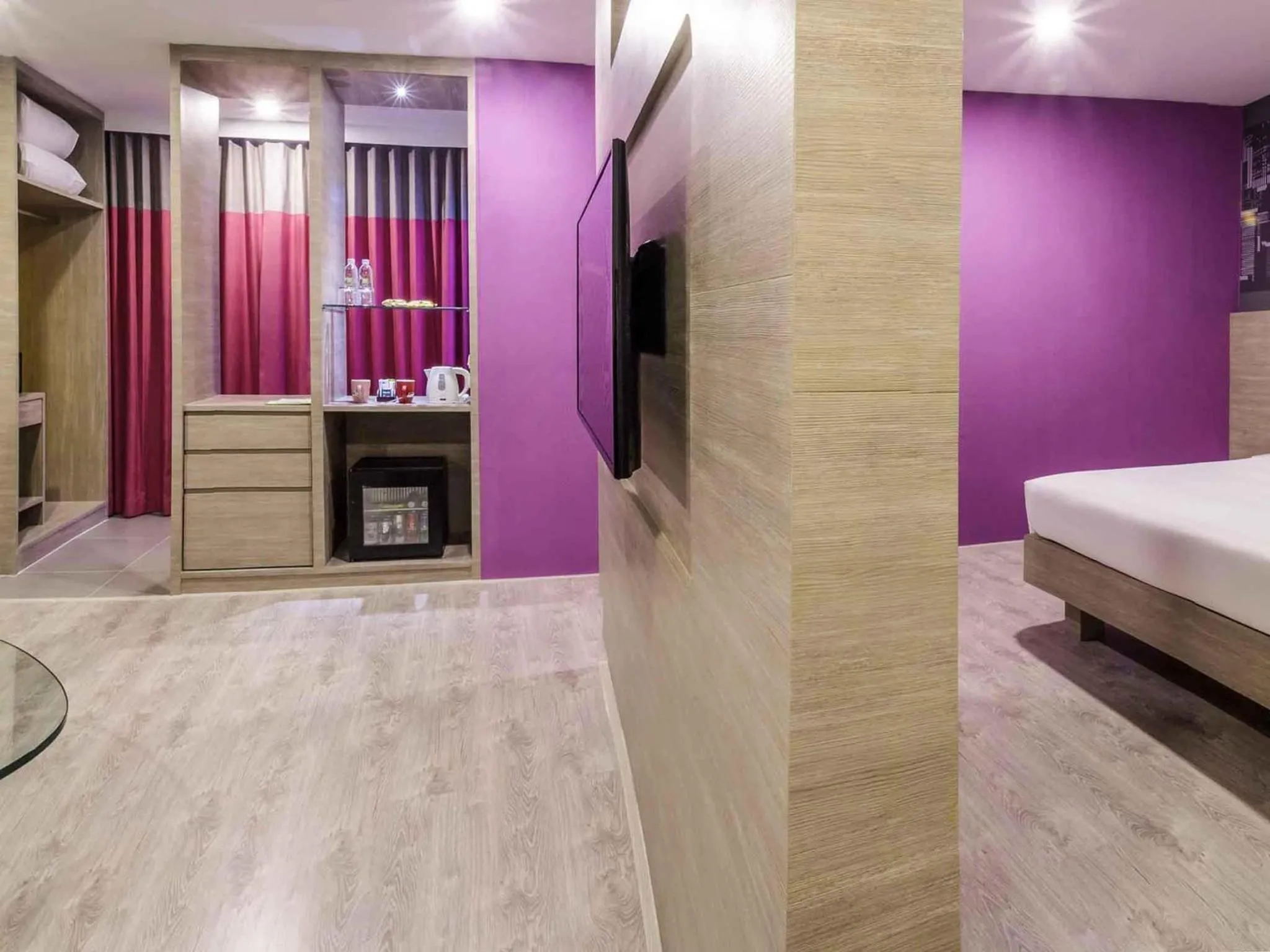 Bedroom, Bed in Ibis Styles Bangkok Sukhumvit 50