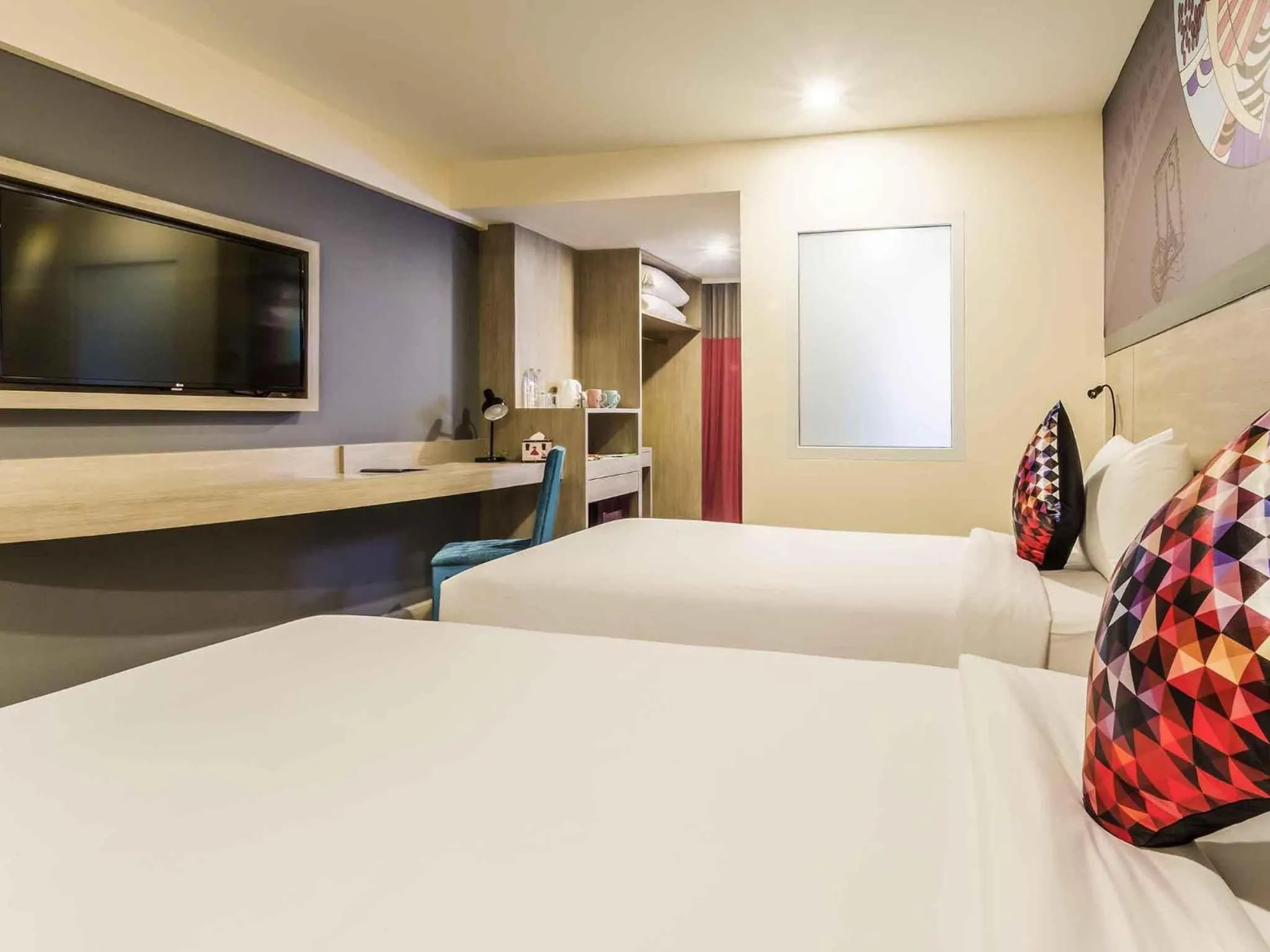 Bedroom, Bed in Ibis Styles Bangkok Sukhumvit 50