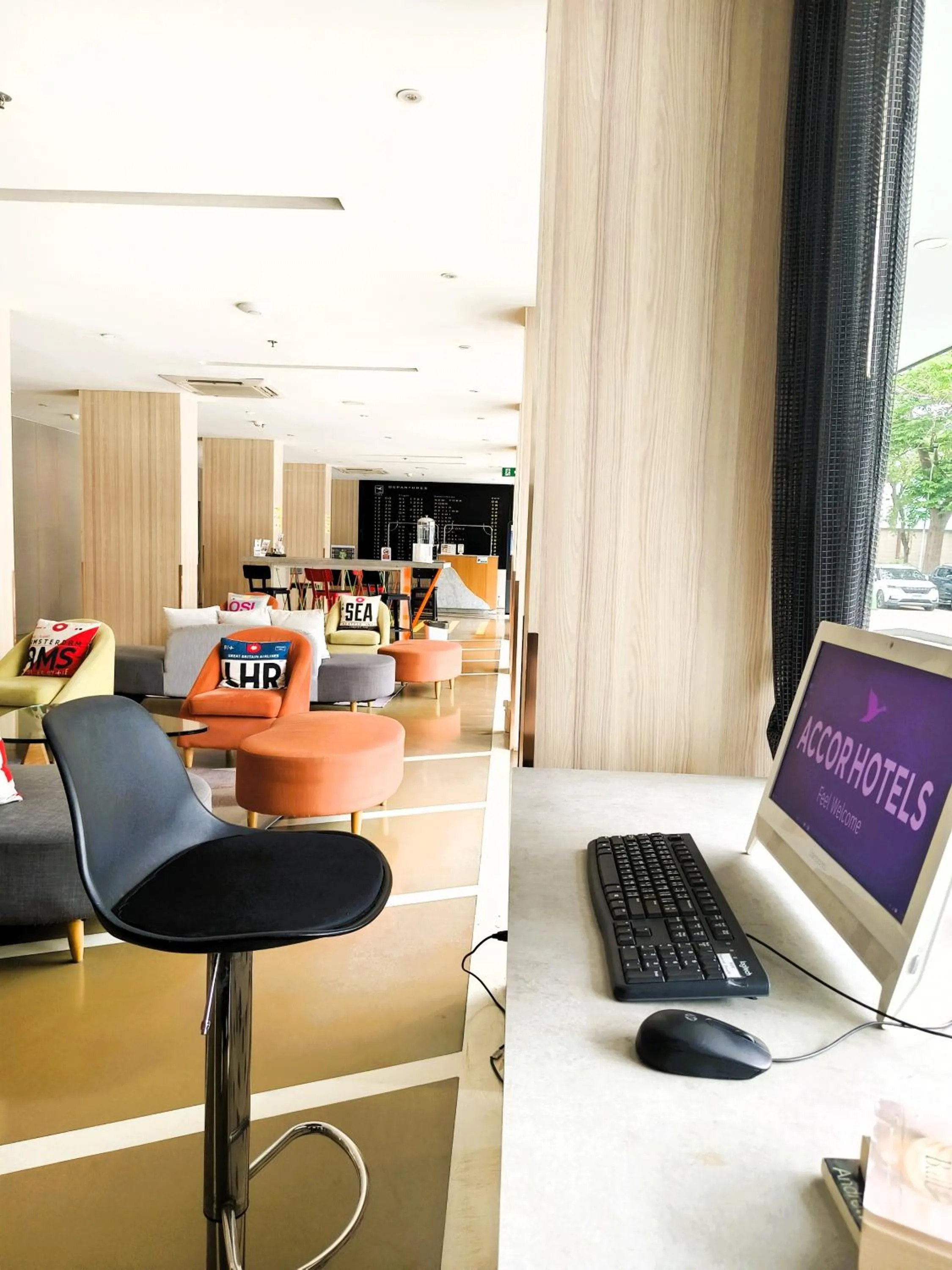 Lobby or reception in Ibis Styles Bangkok Sukhumvit 50