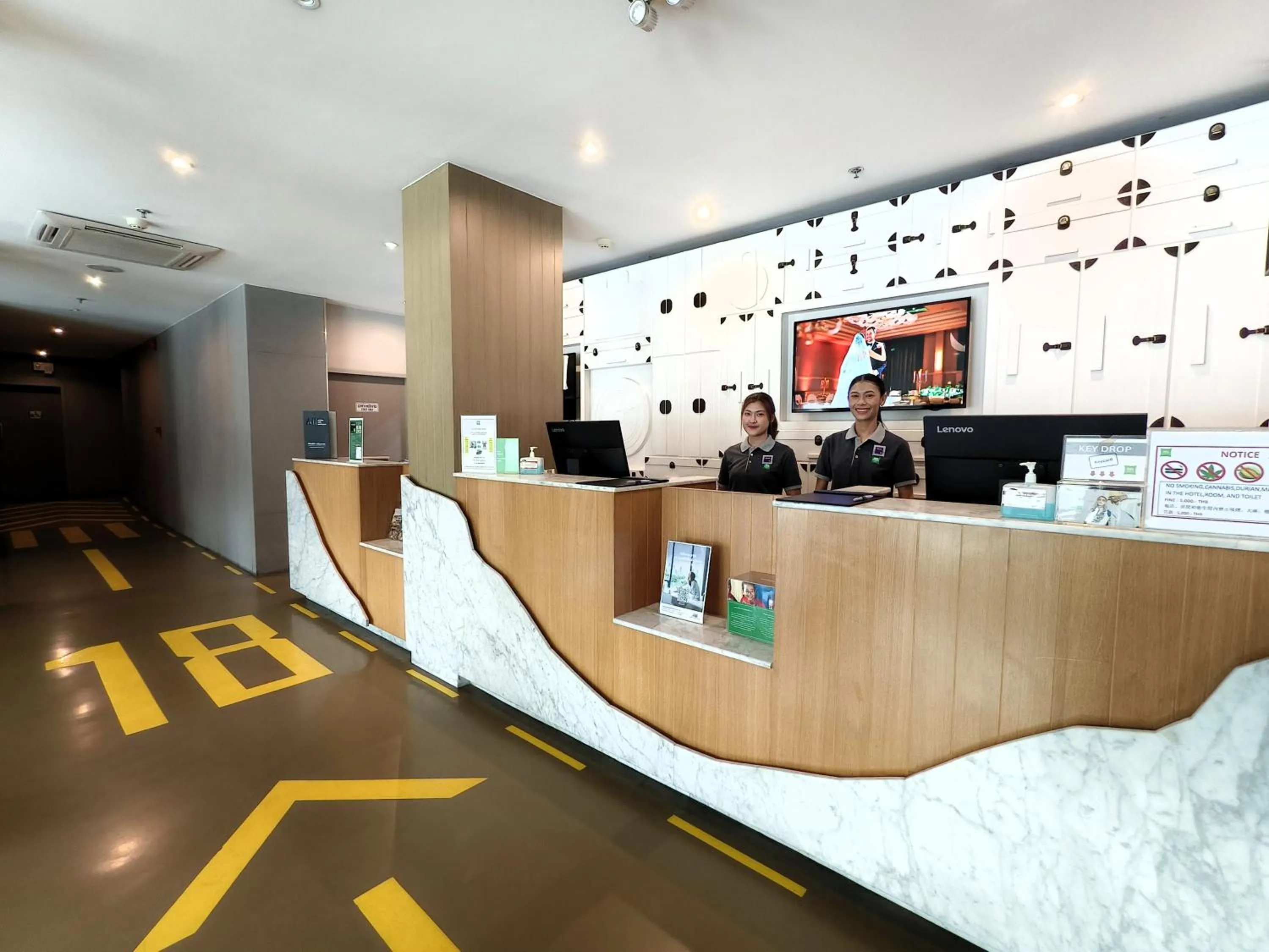 Lobby or reception in Ibis Styles Bangkok Sukhumvit 50