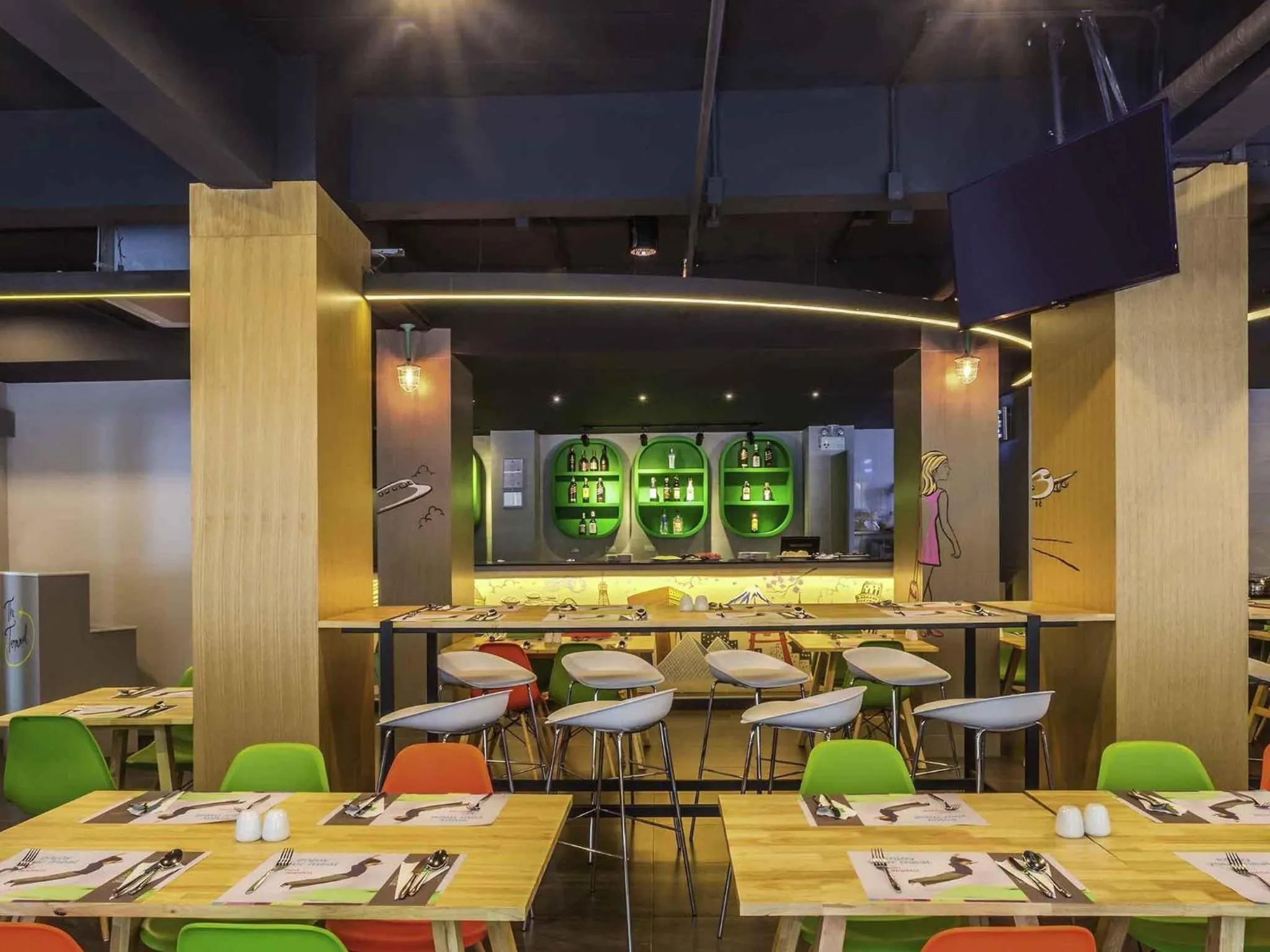Restaurant/places to eat in Ibis Styles Bangkok Sukhumvit 50