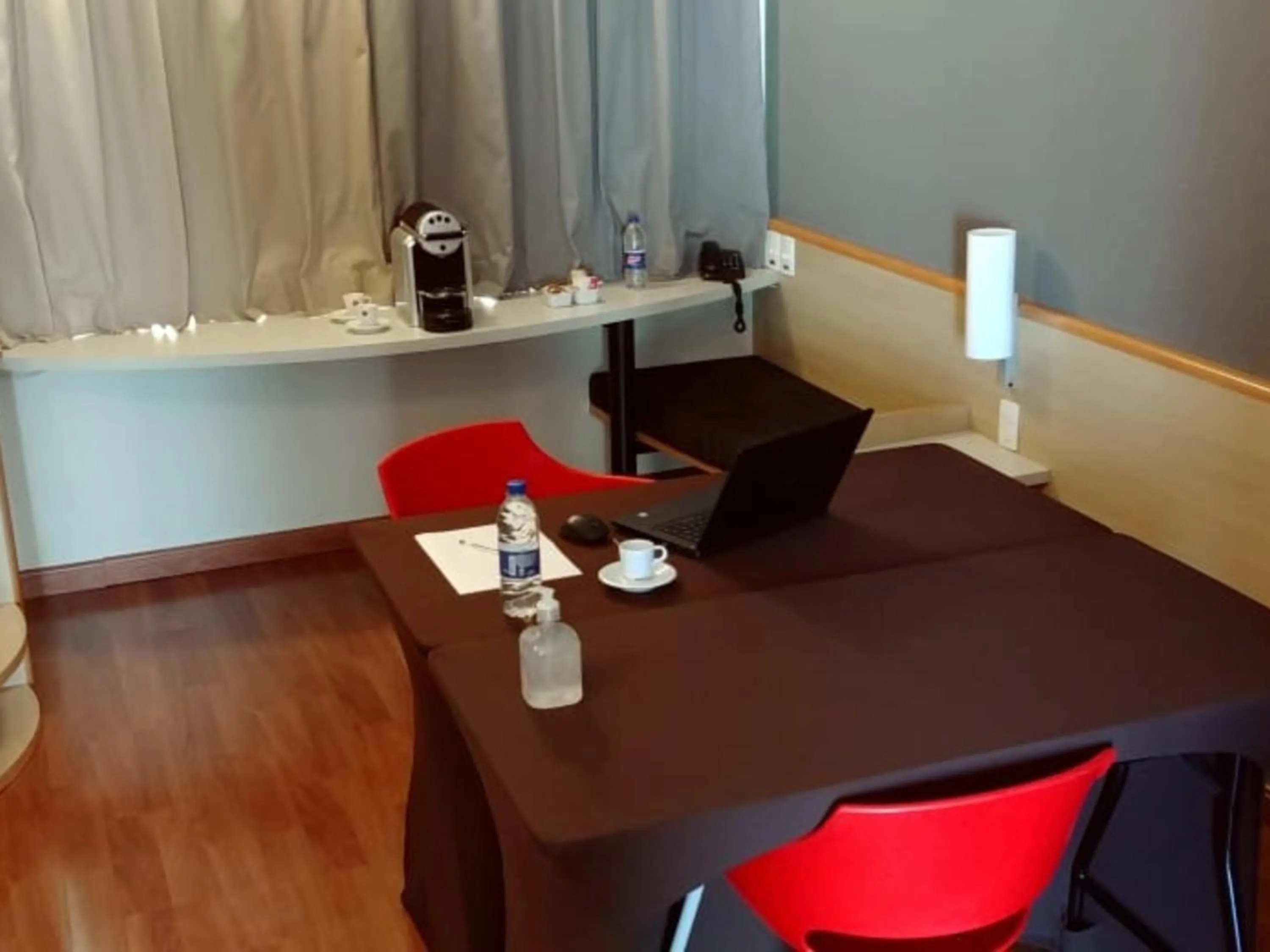 Bedroom in ibis Campinas