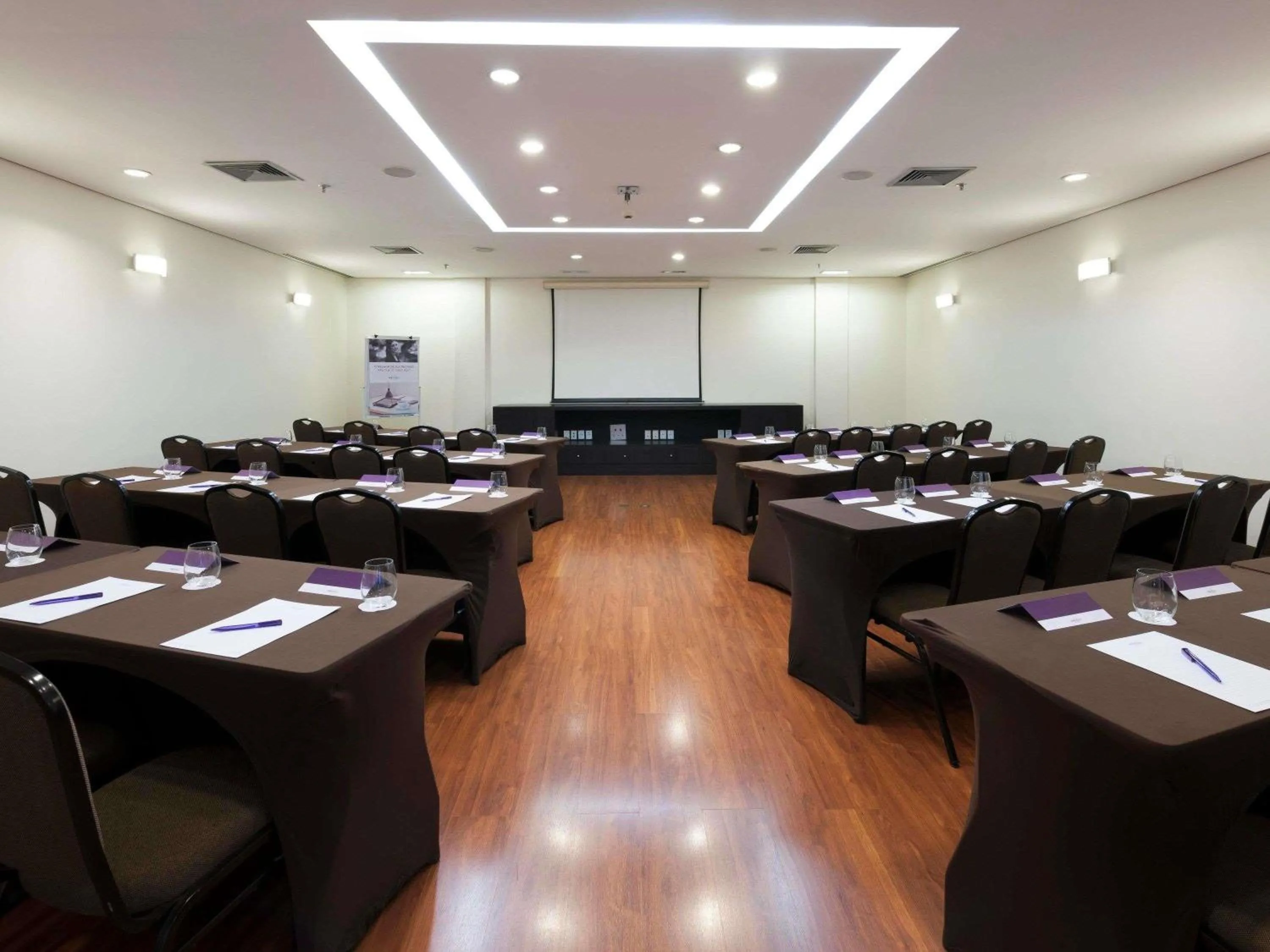 Meeting/conference room in ibis Campinas