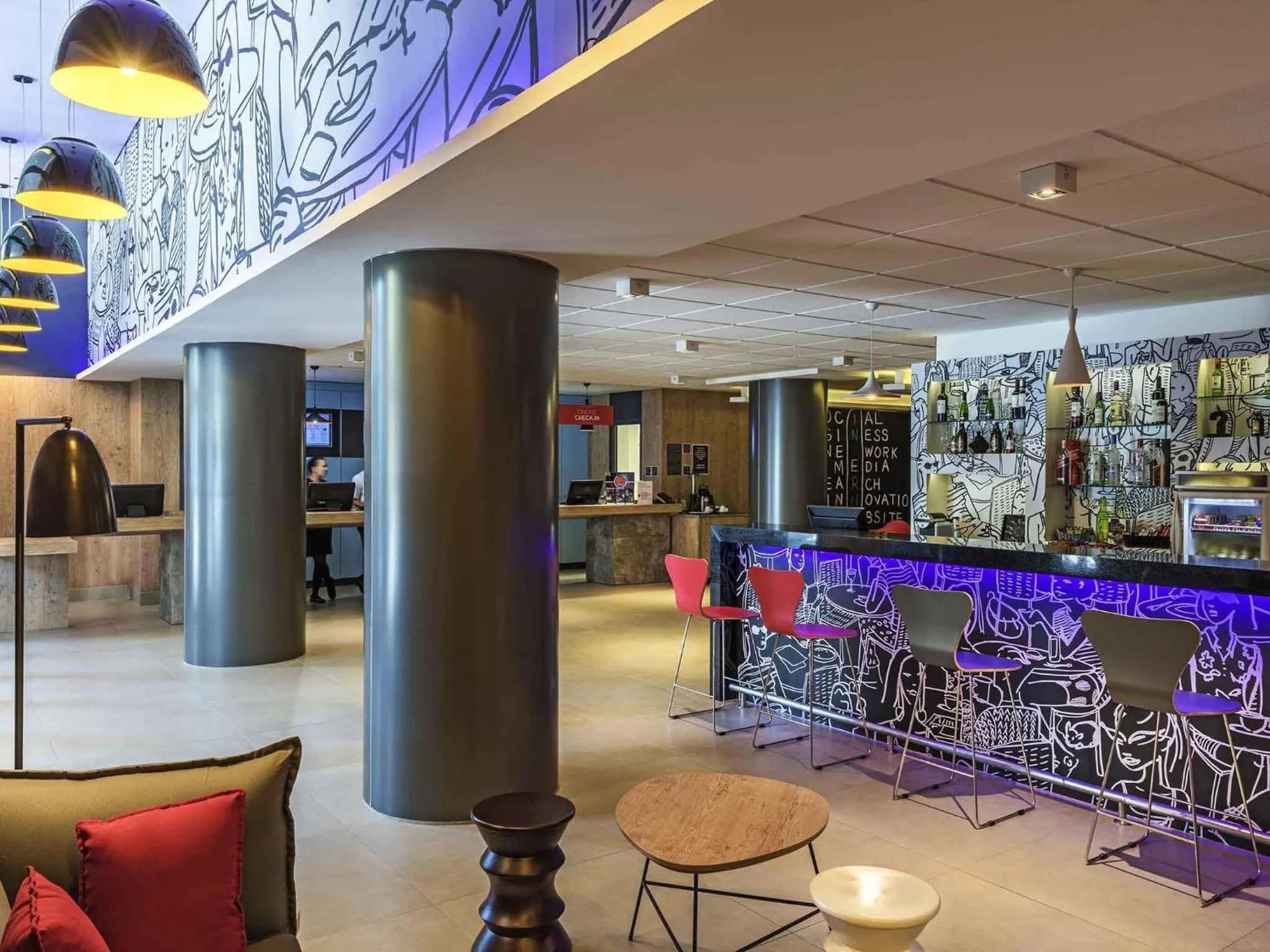 Lounge or bar in ibis Santos Valongo