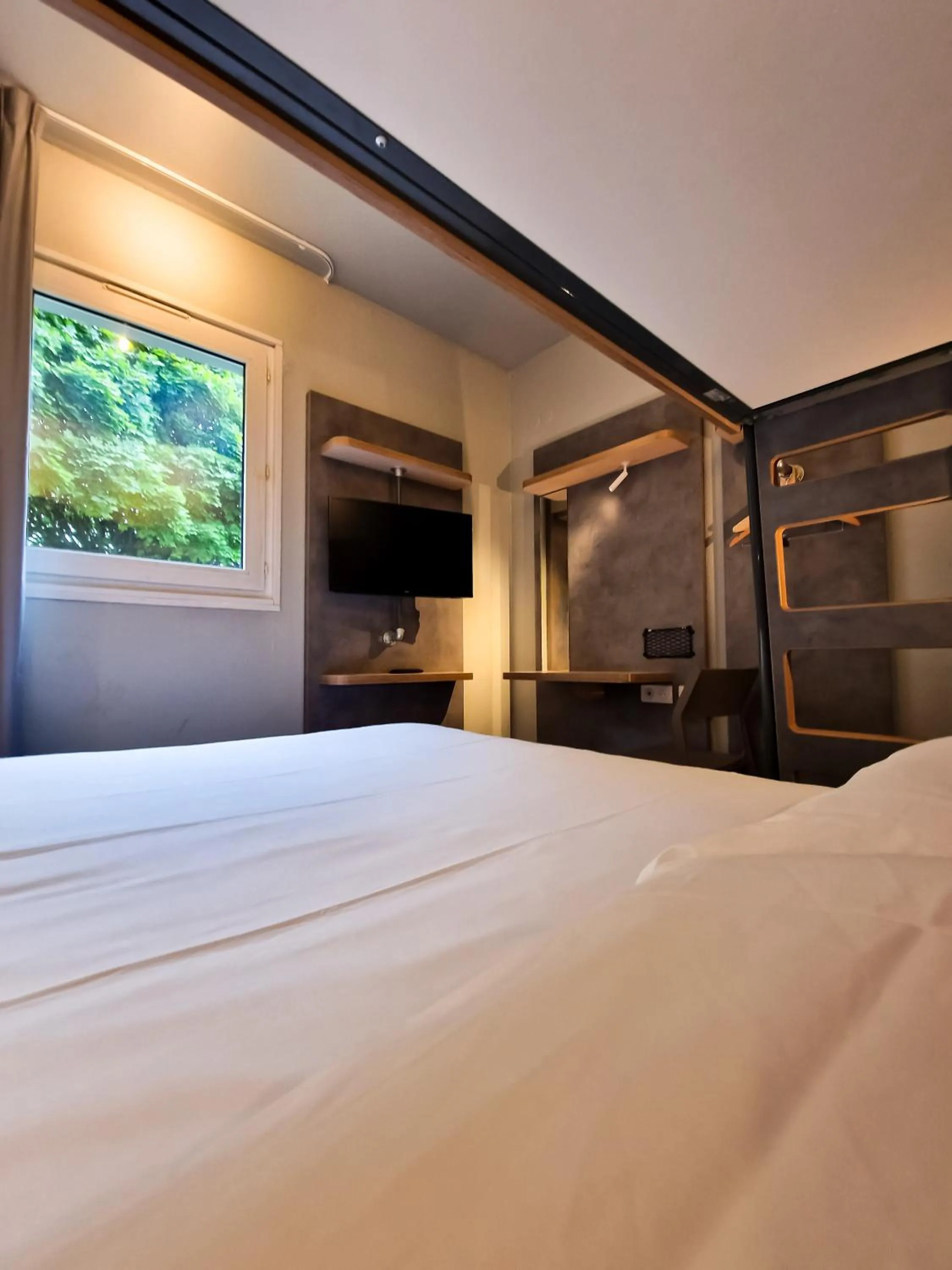 Bedroom, Bed in ibis Budget Lille Marcq En Baroeul