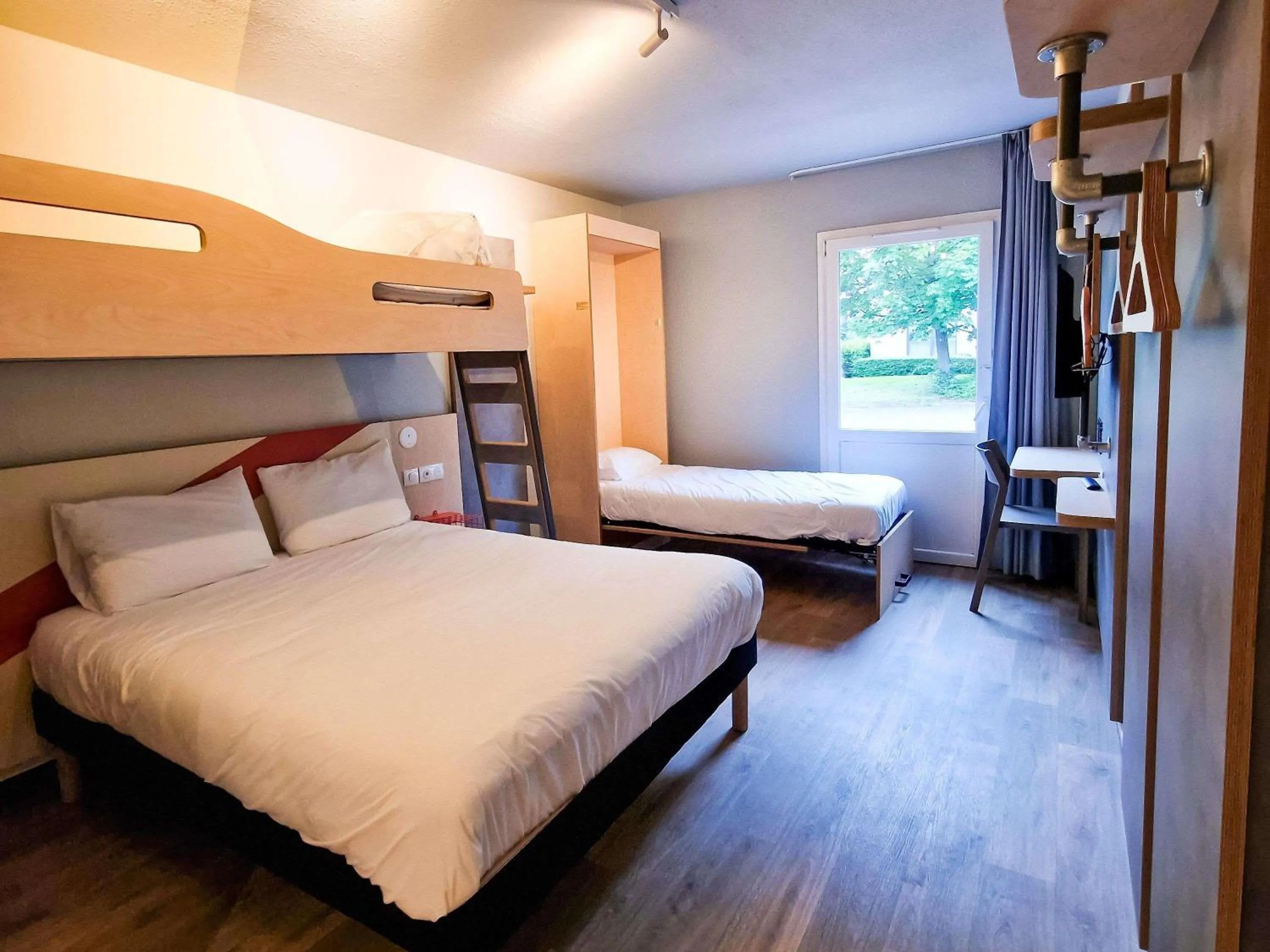 Bedroom, Bed in ibis Budget Lille Marcq En Baroeul