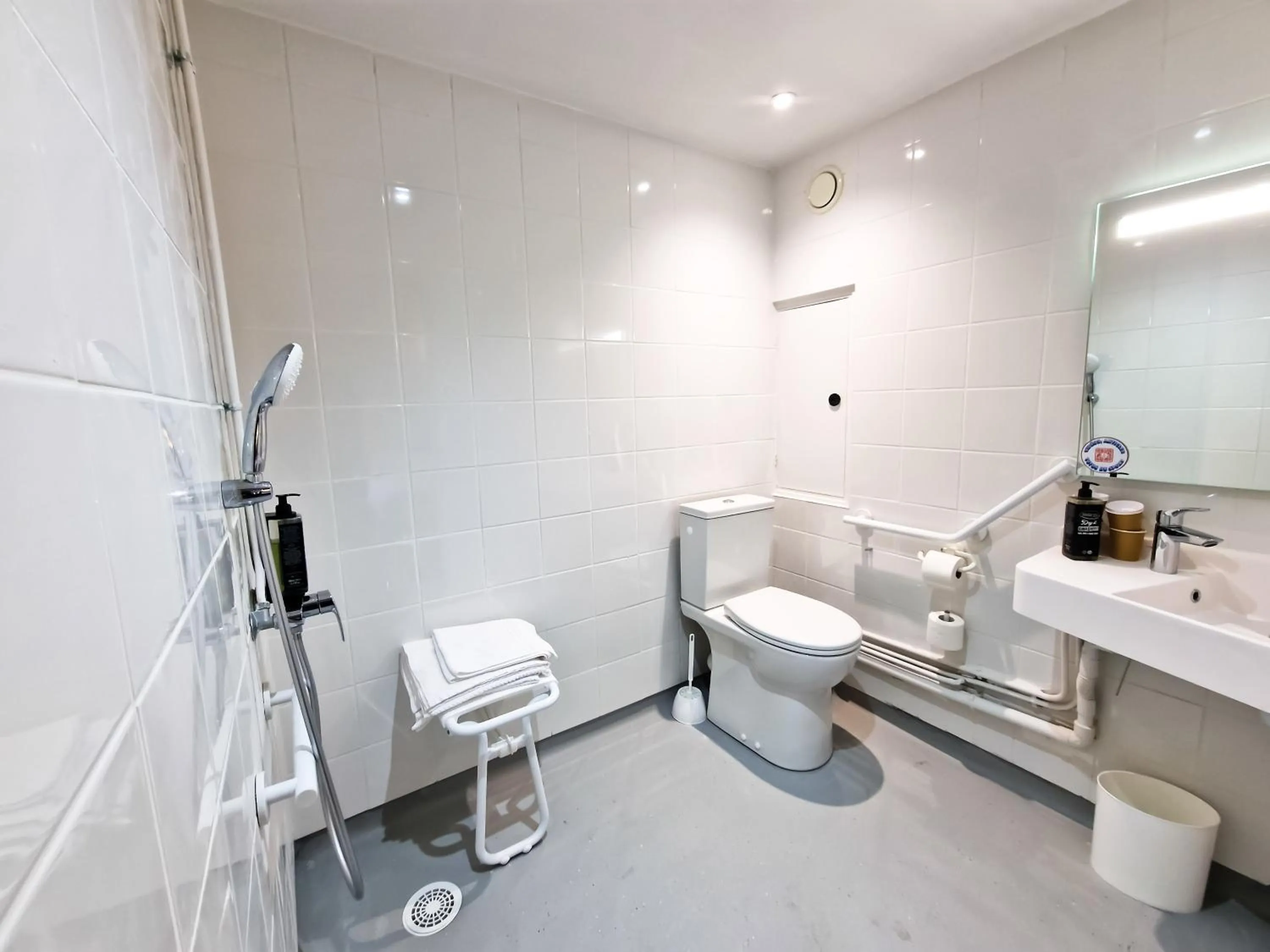 acessibility in ibis Budget Lille Marcq En Baroeul