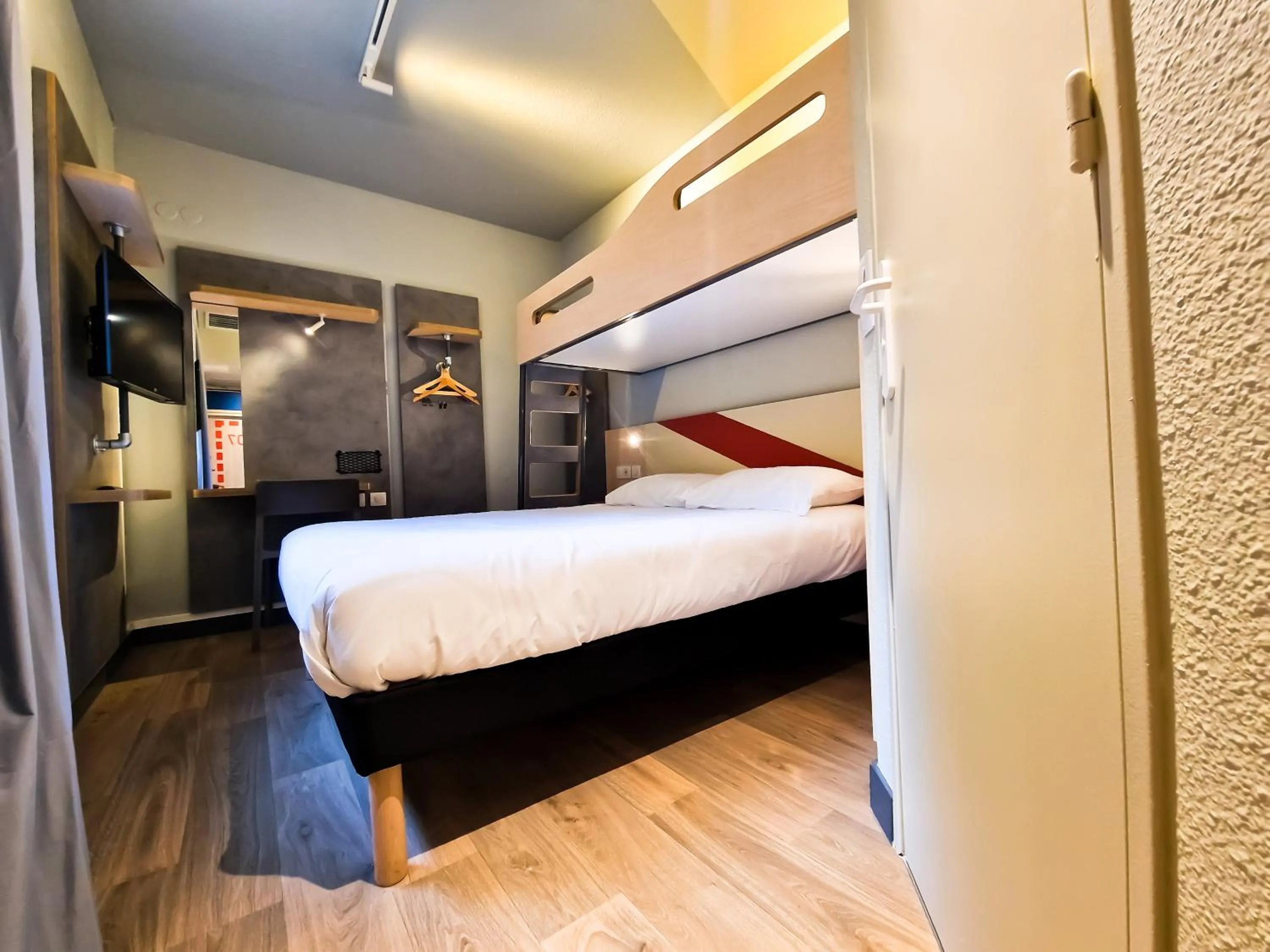 Bedroom, Bed in ibis Budget Lille Marcq En Baroeul