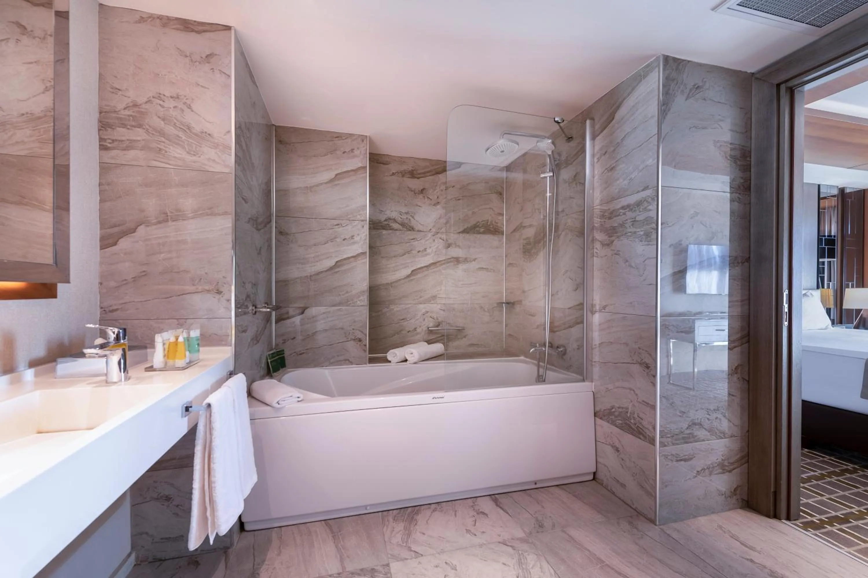 Photo of the whole room in Holiday Inn Kayseri - Duvenonu by IHG