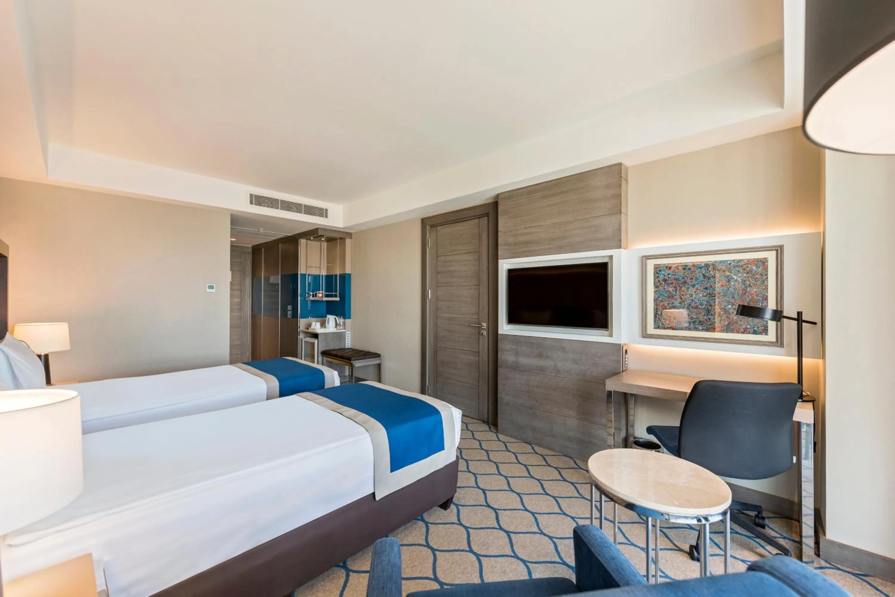 Bed in Holiday Inn Kayseri - Duvenonu by IHG