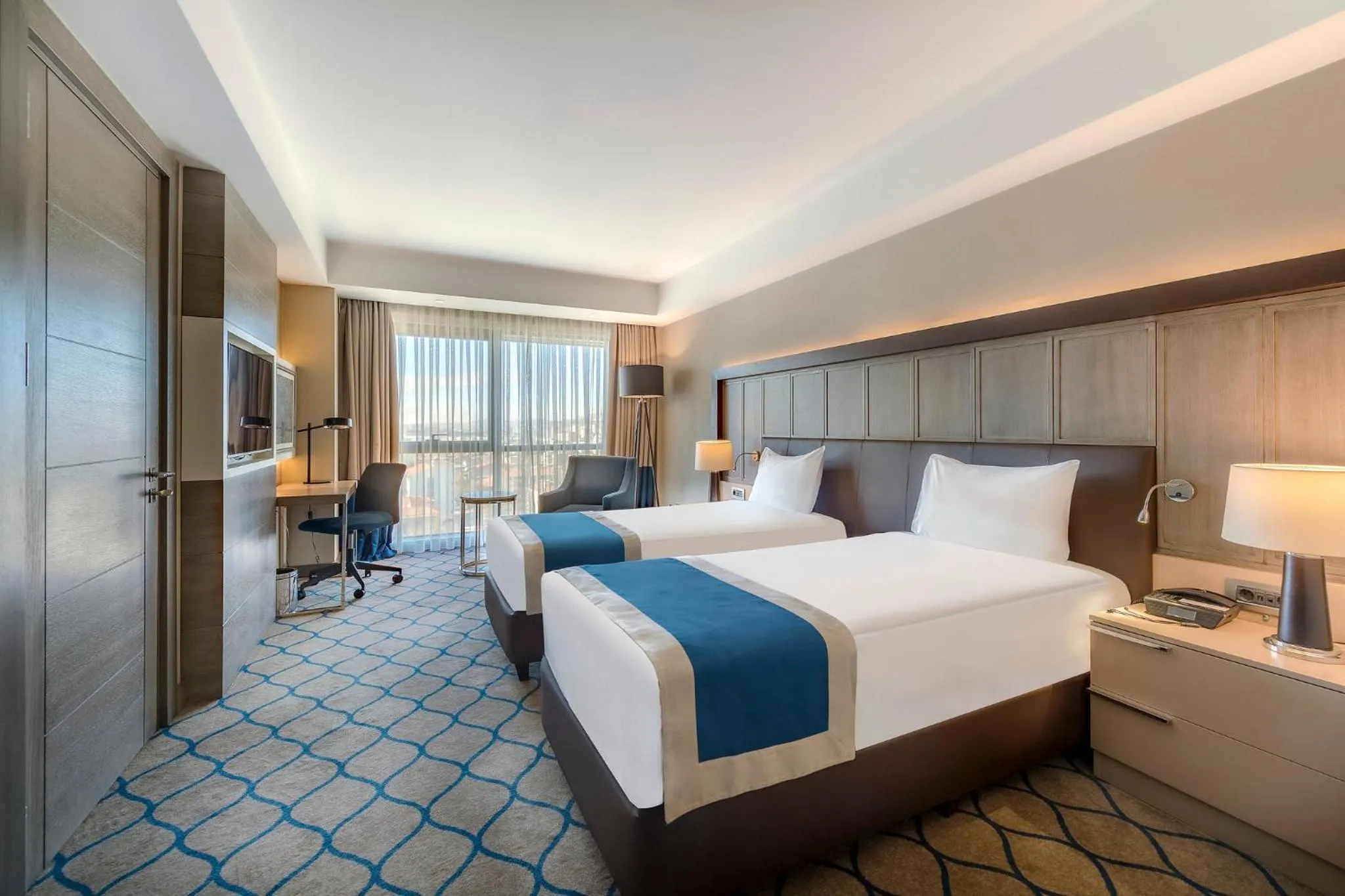 Photo of the whole room, Bed in Holiday Inn Kayseri - Duvenonu by IHG