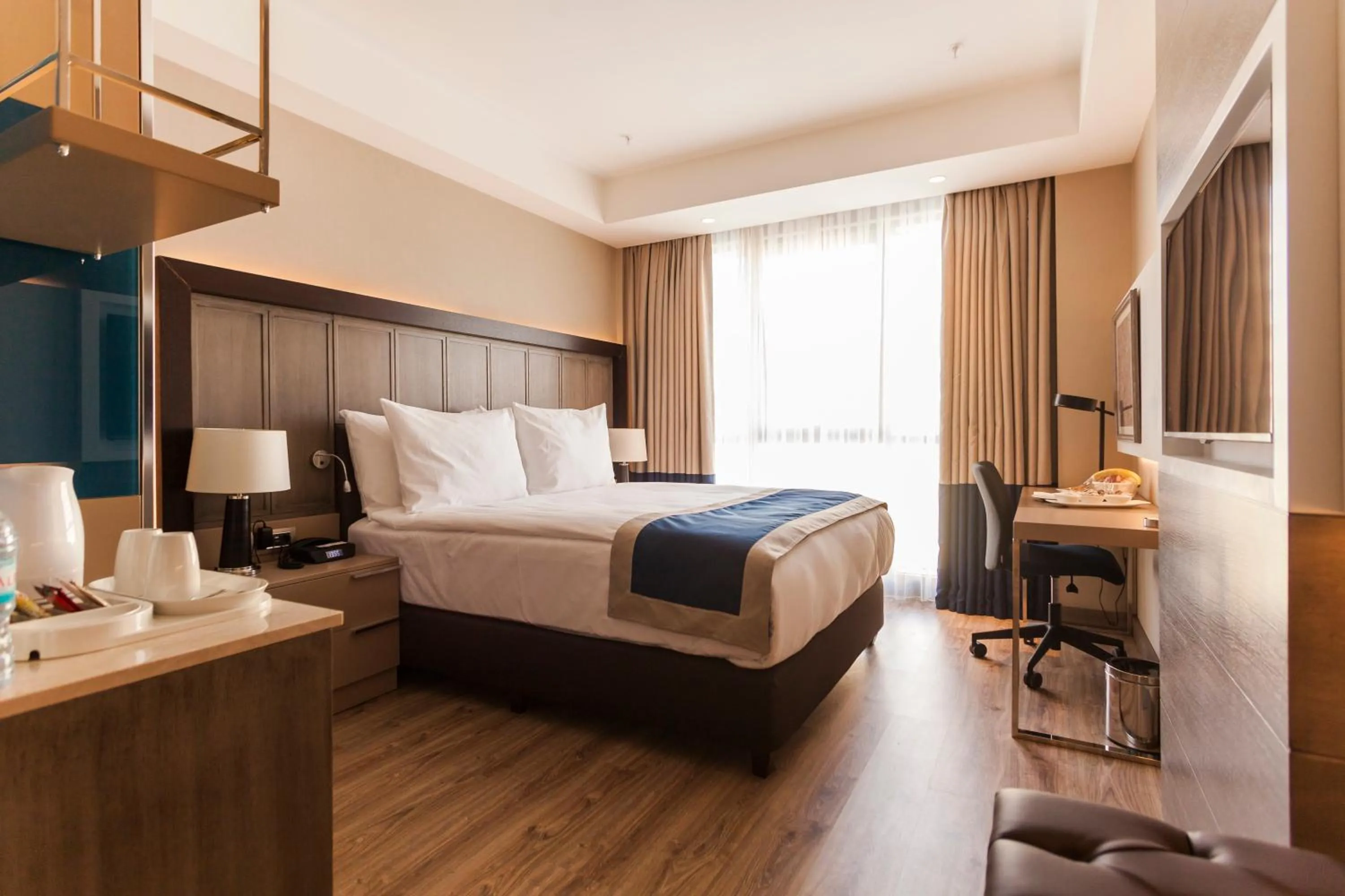 Photo of the whole room, Bed in Holiday Inn Kayseri - Duvenonu by IHG