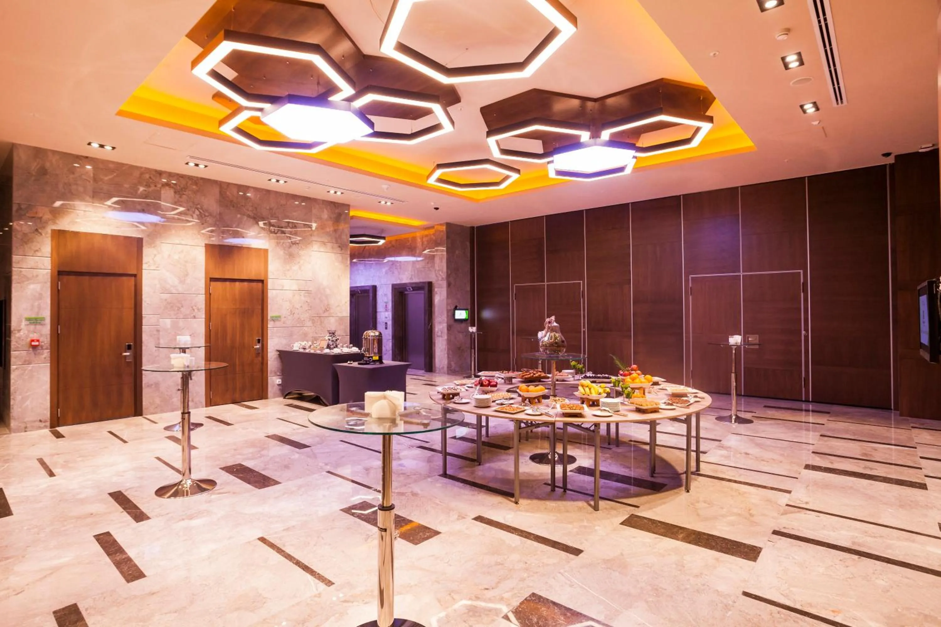 Lobby or reception in Holiday Inn Kayseri - Duvenonu by IHG