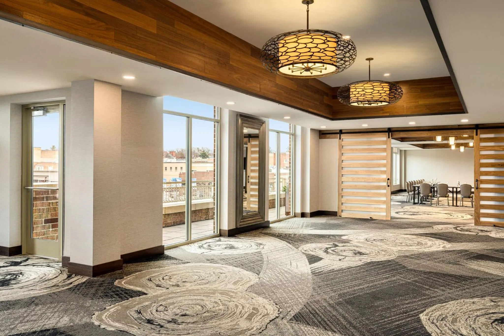 Meeting/conference room in Hotel Indigo Naperville Riverwalk by IHG