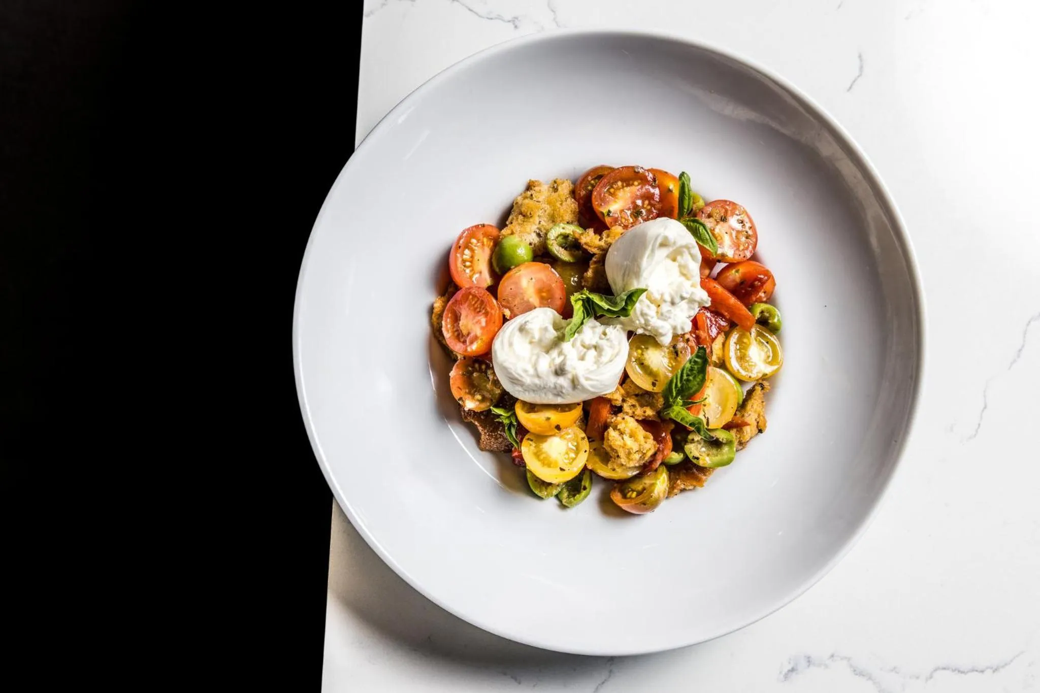 Restaurant/places to eat in Voco The Clair Cincinnati Downtown by IHG