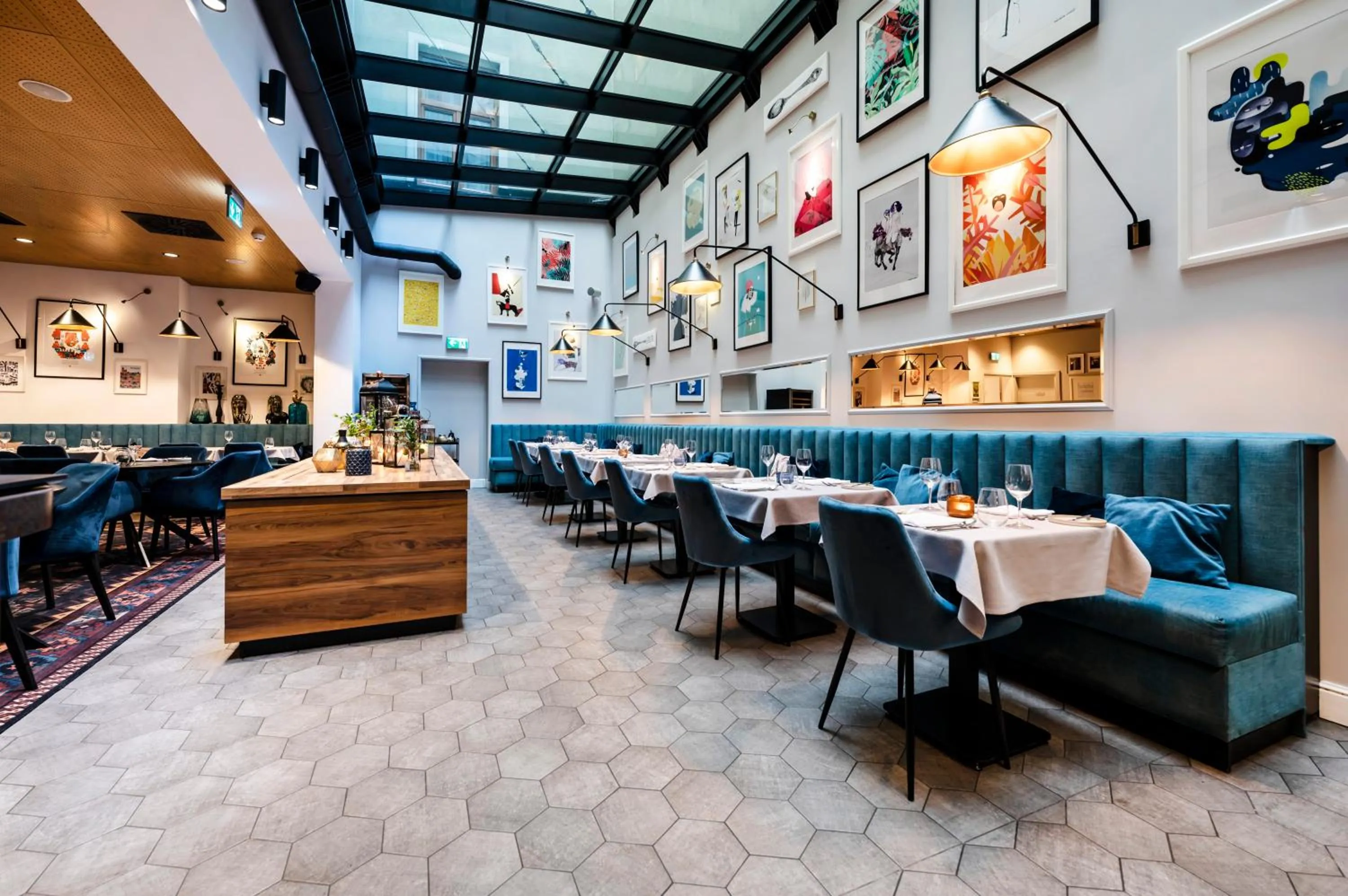 Restaurant/places to eat in Hotel Indigo Krakow - Old Town by IHG