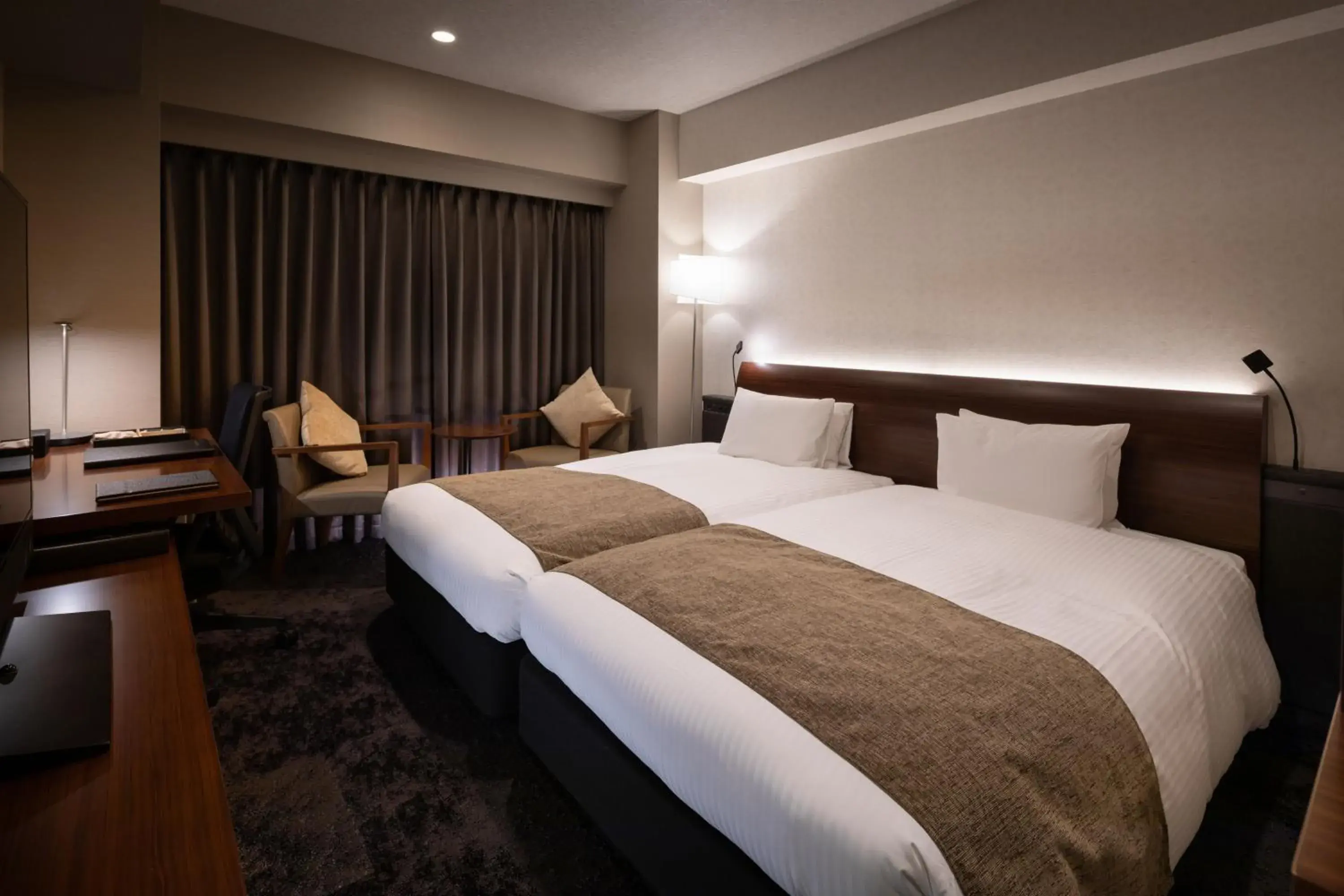 Moderate Twin Room - Non-Smoking in Daiwa Roynet Hotel Nagoya Taiko dori Side Moderate Twin Room - Non-Smoking in Daiwa Roynet Hotel Nagoya Taiko dori Side