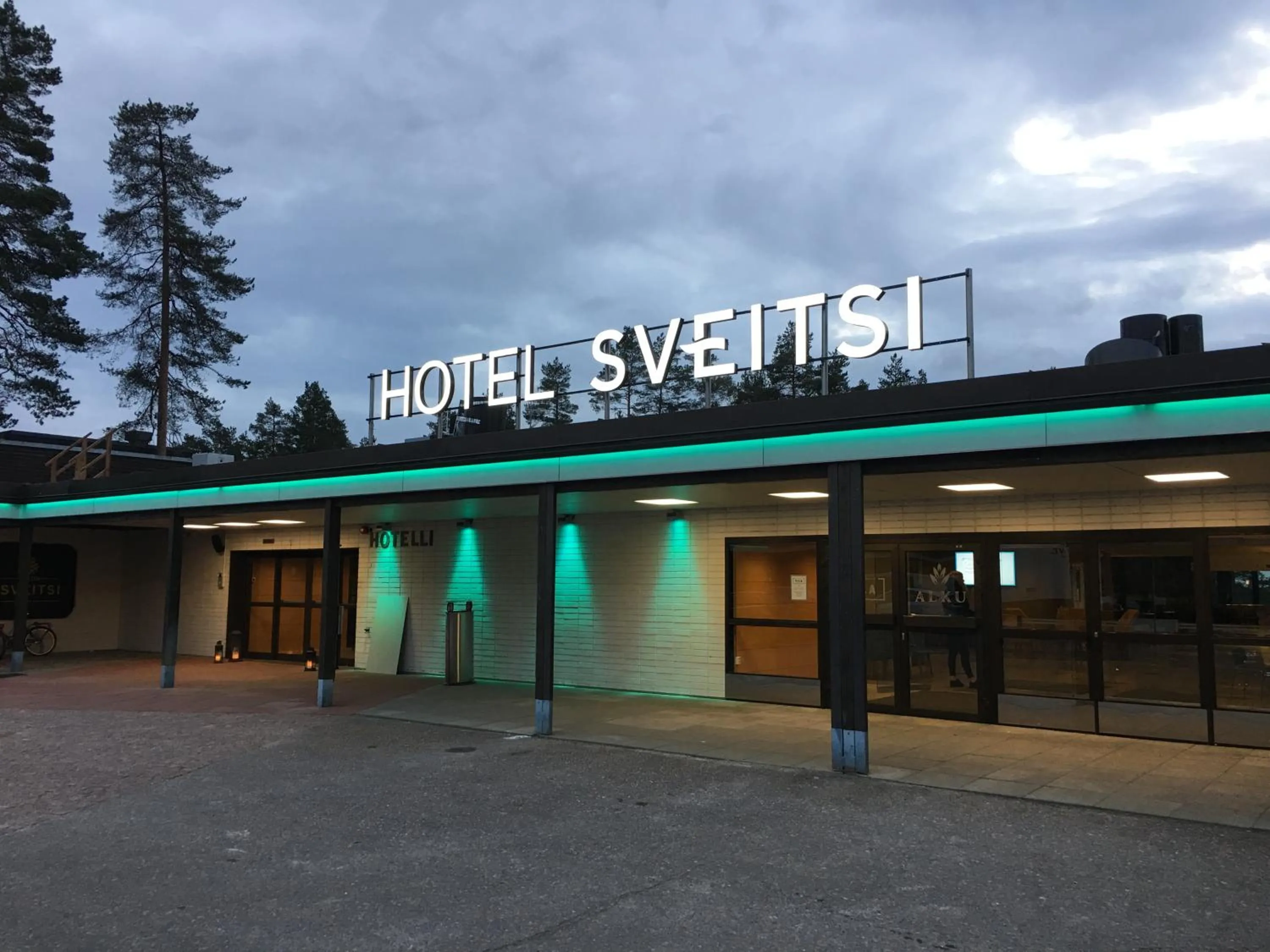 Facade/entrance in Quality Hotel Sveitsi