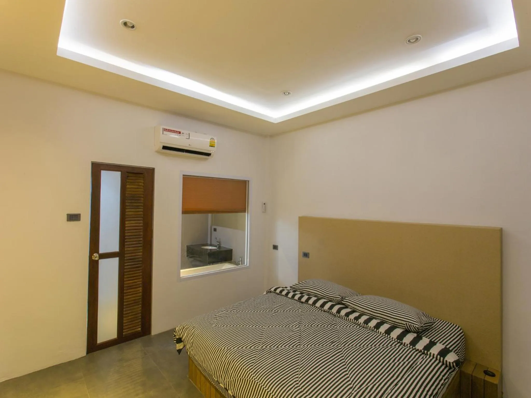 Bed in 88 Fine Hotel @ Suratthani Airport