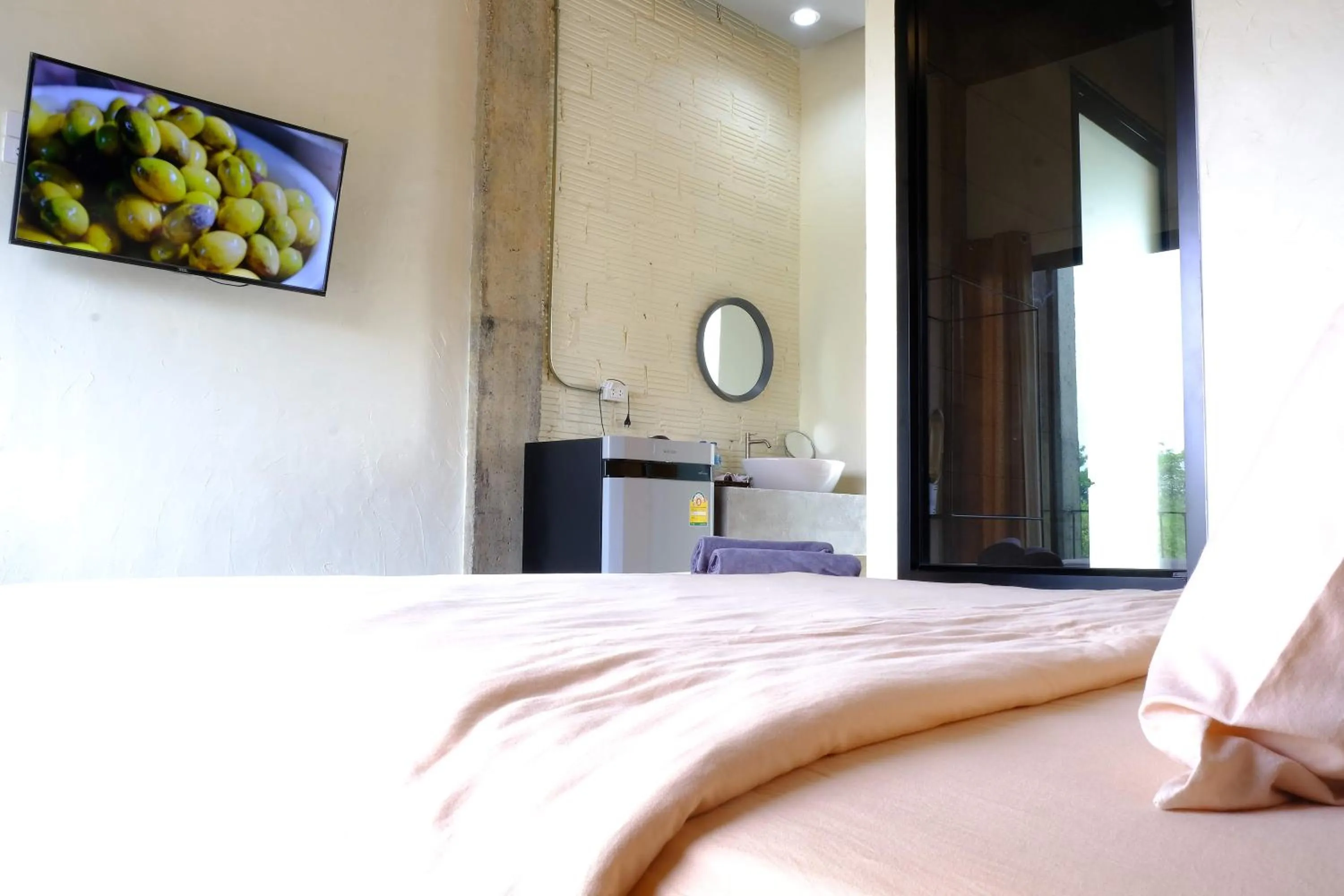 Bed in 88 Fine Hotel @ Suratthani Airport