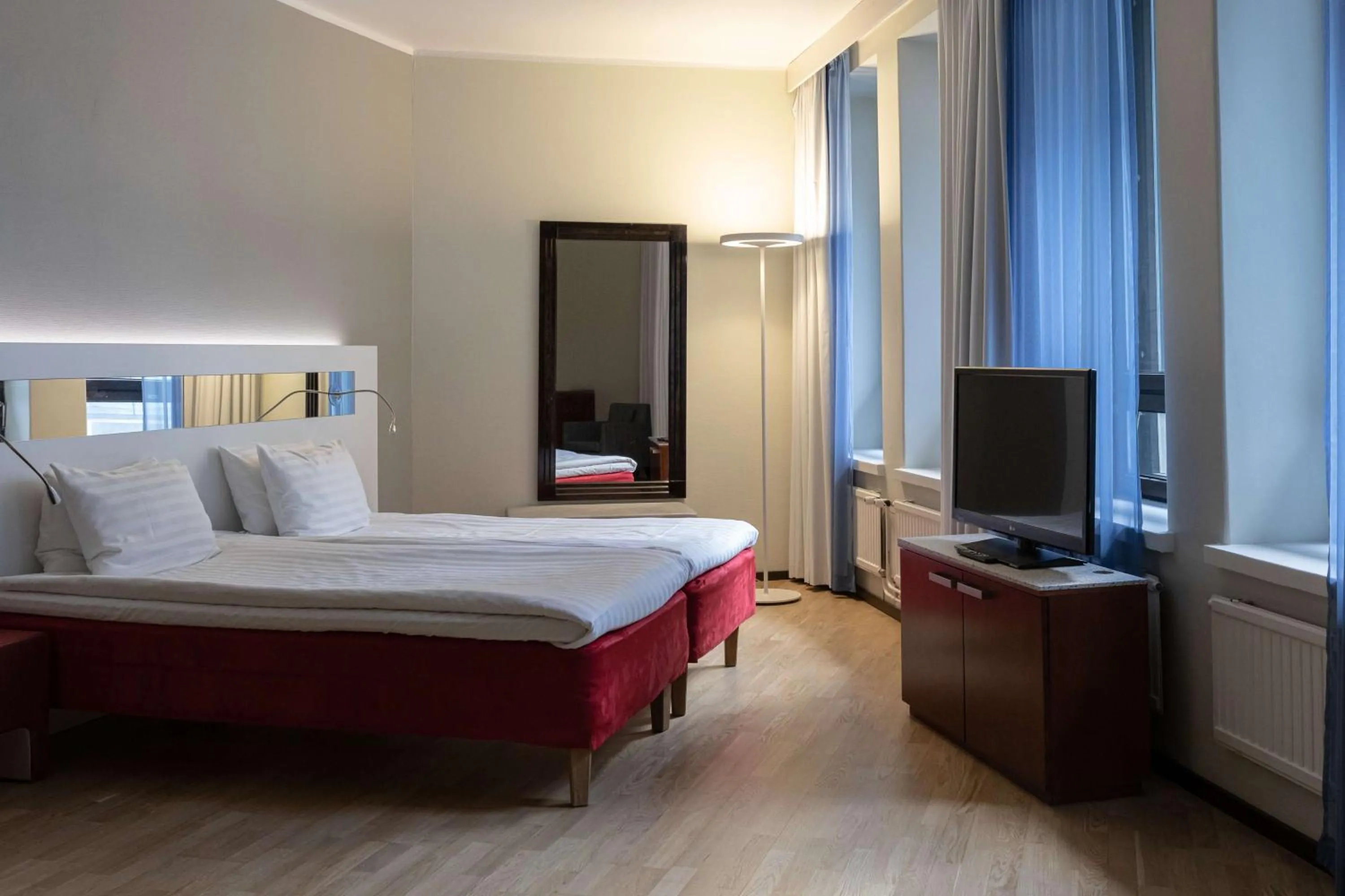 Bedroom, Bed in Scandic Kaisaniemi