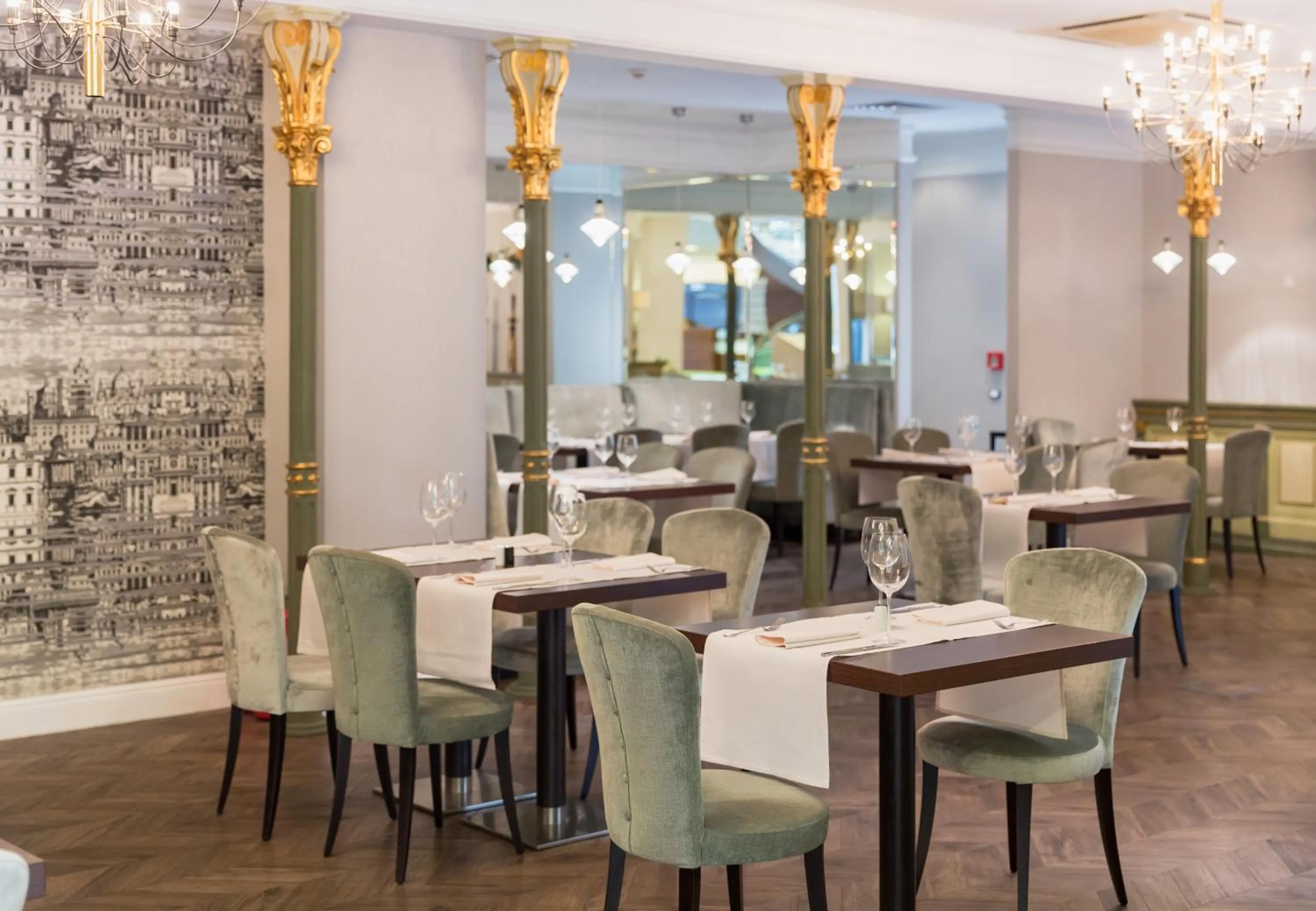 Restaurant/places to eat in Capital Plaza Hotel