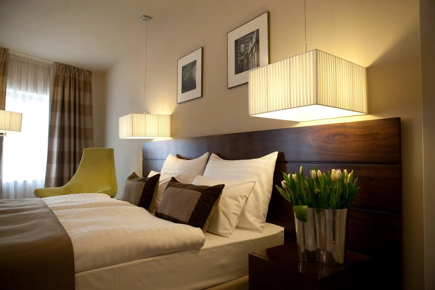 Bed in Capital Plaza Hotel