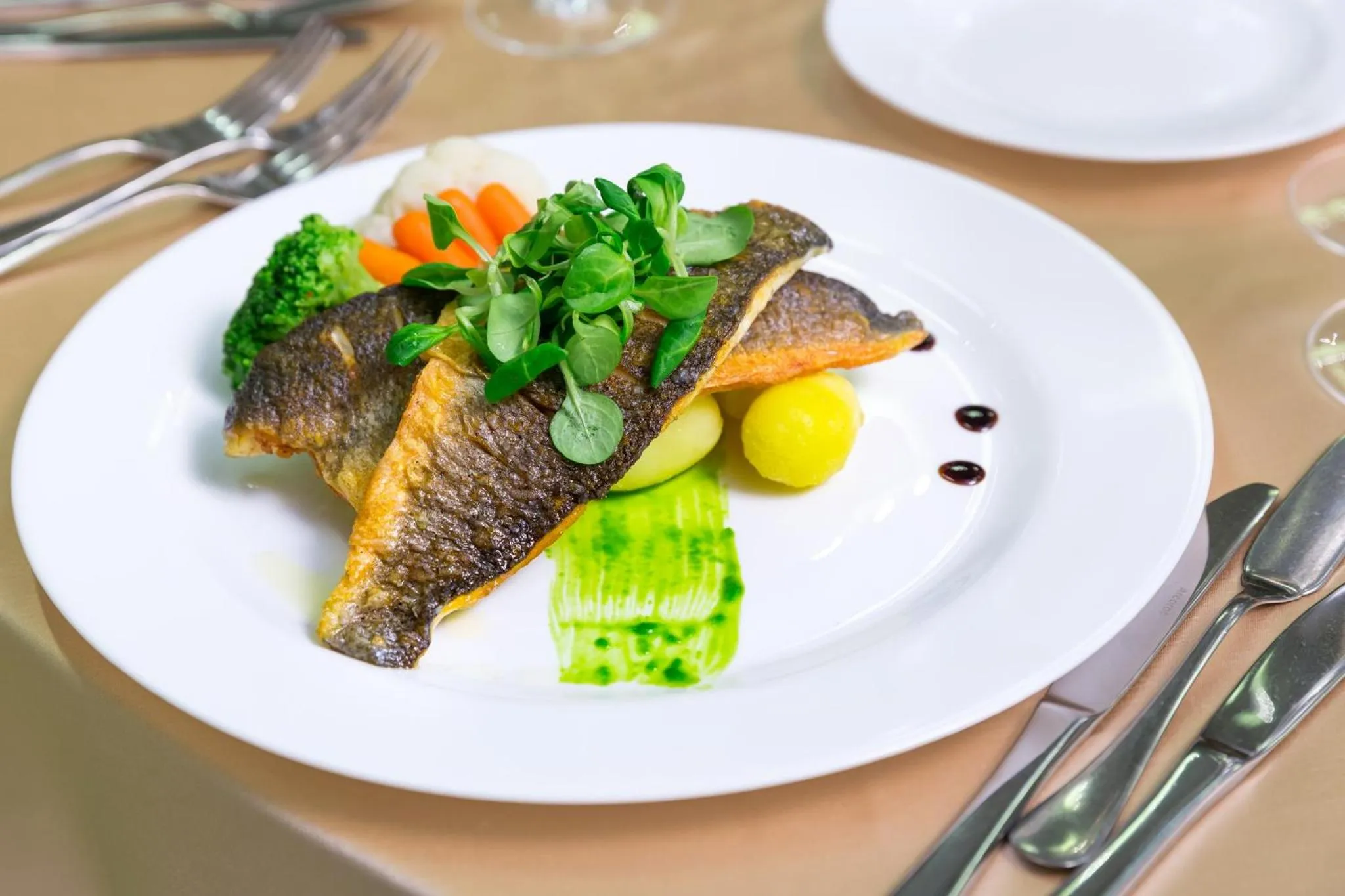 Lunch in Capital Plaza Hotel