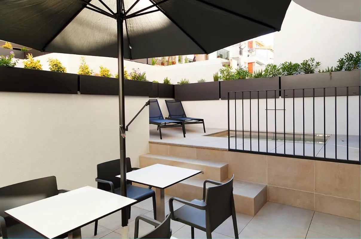 Patio in Vila Arenys Hotel