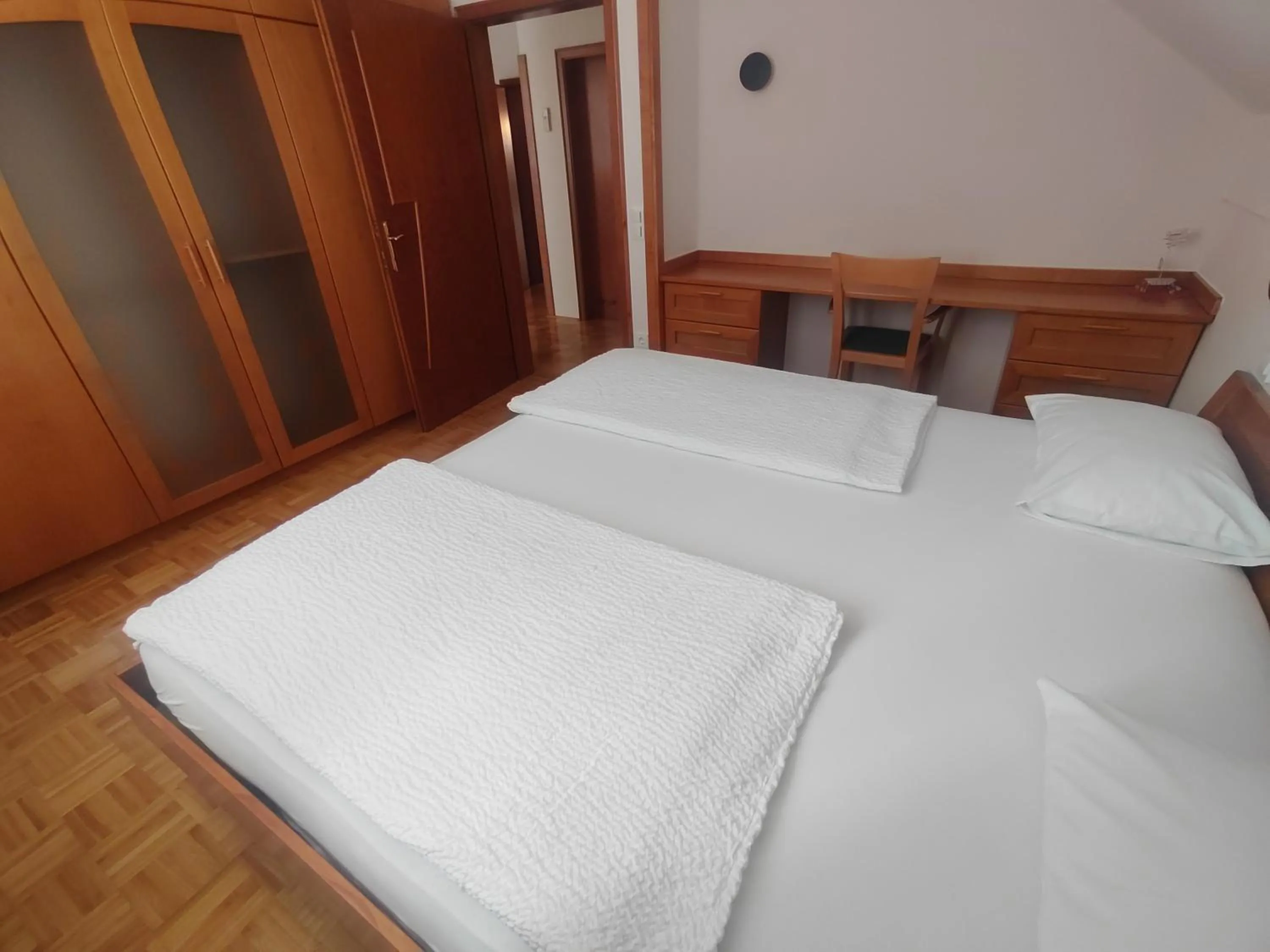Bed in Hotel Bajt Maribor