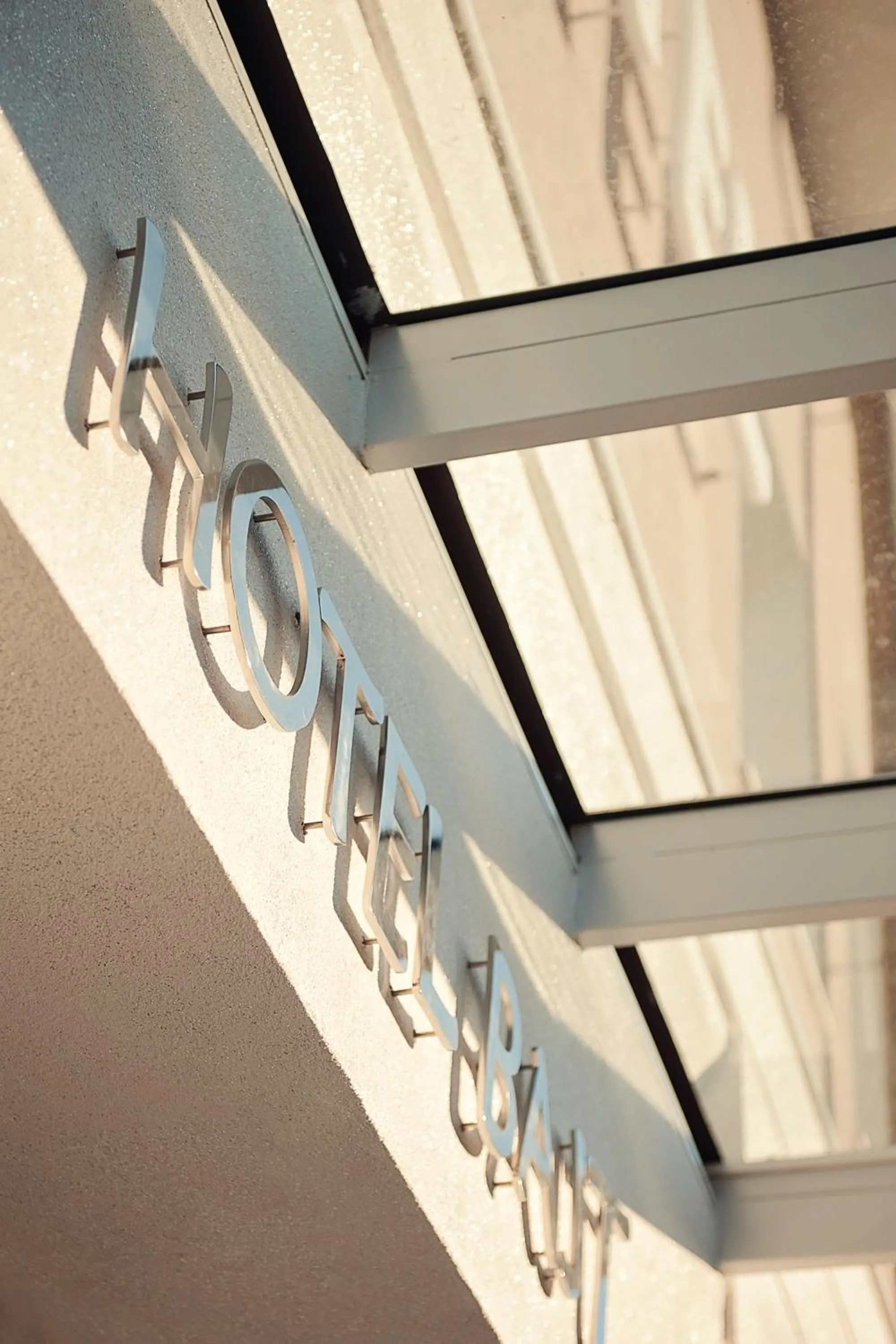 Text overlay in Hotel Bajt Maribor