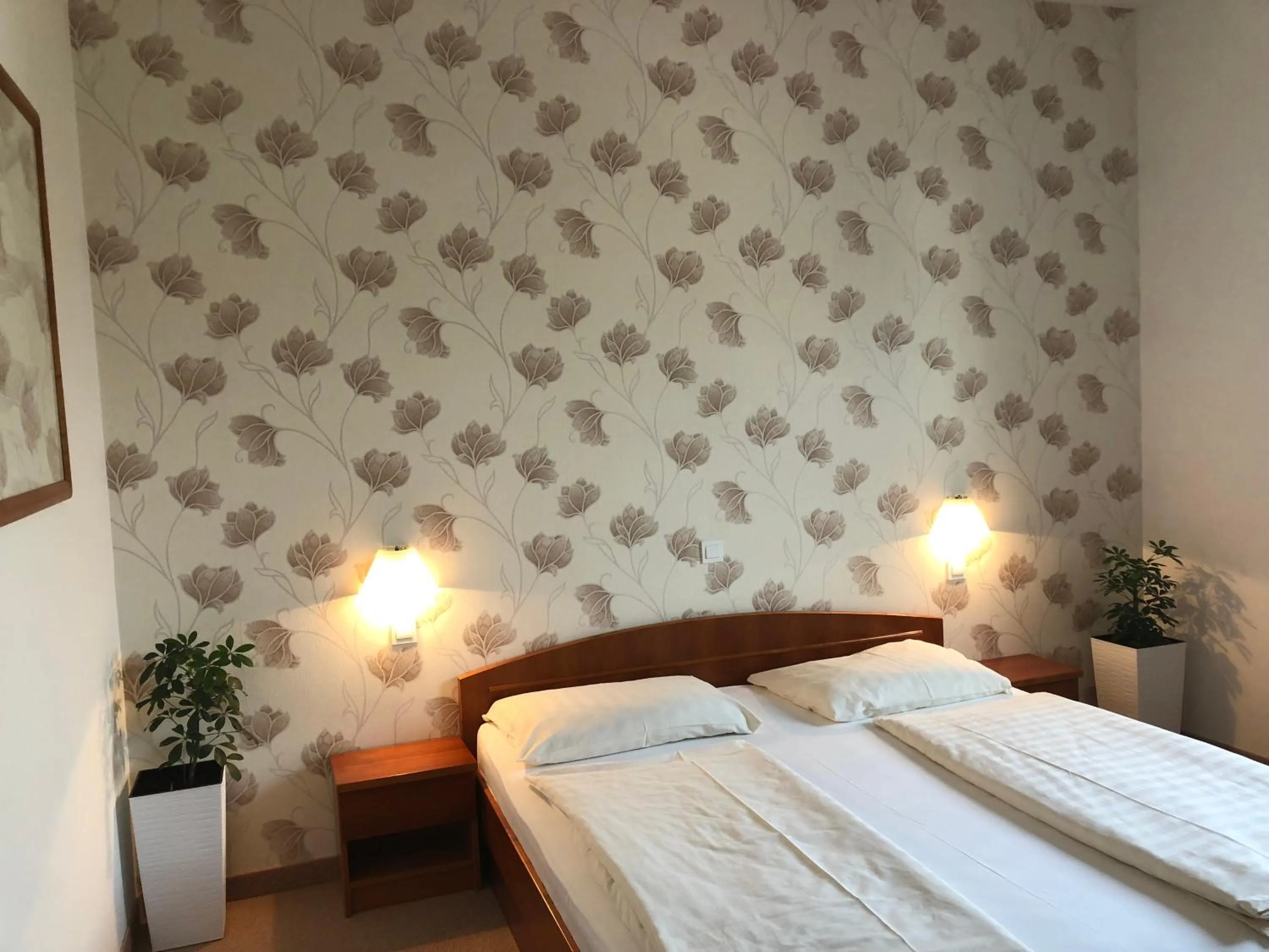 Bedroom, Bed in Hotel Bajt Maribor